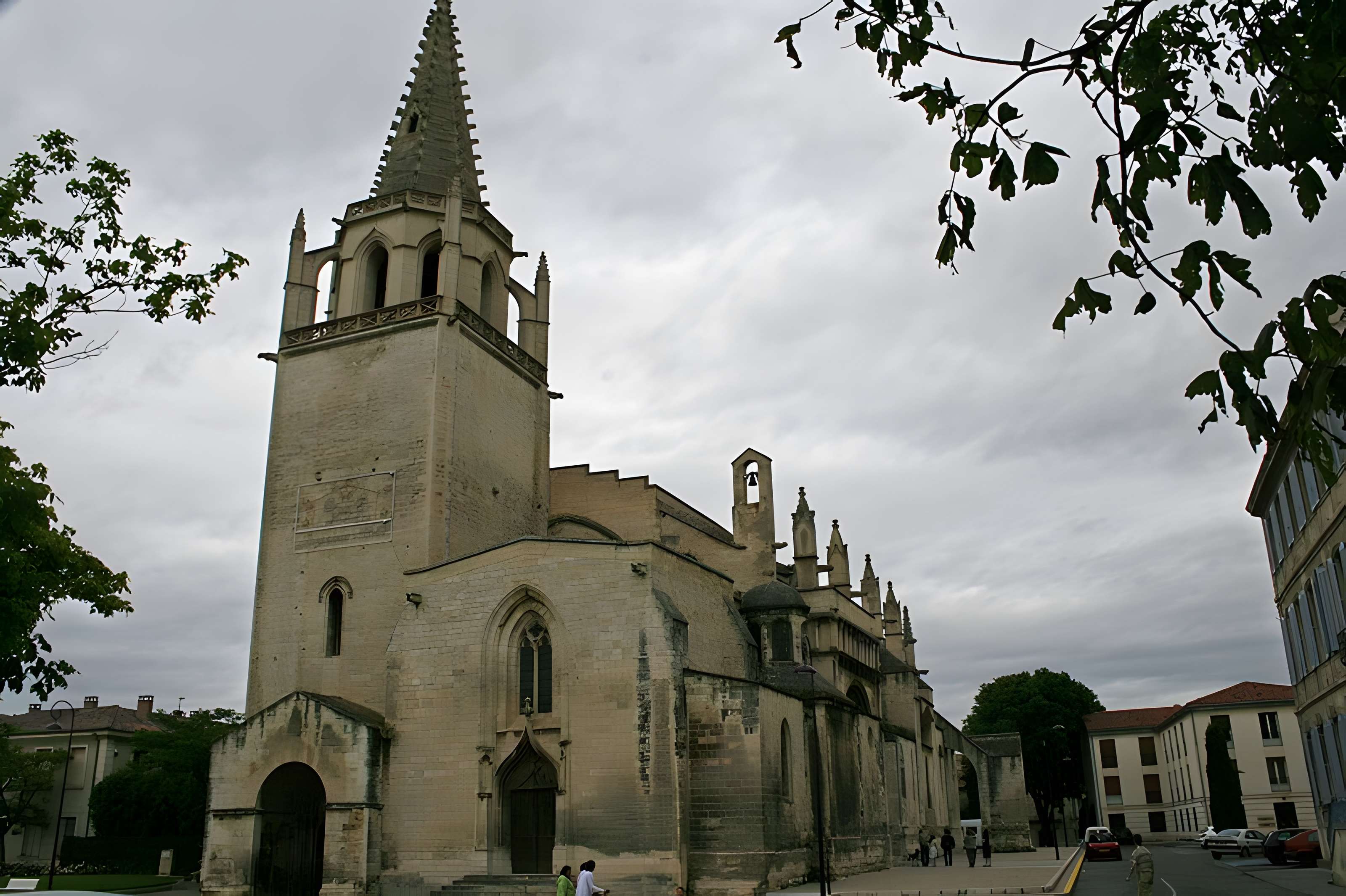 Église Sainte-Marthe de Tarascon
