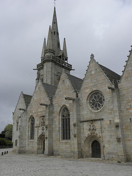 Photo de Église Notre-Dame de Grâces dans les Côtes-d'Armor