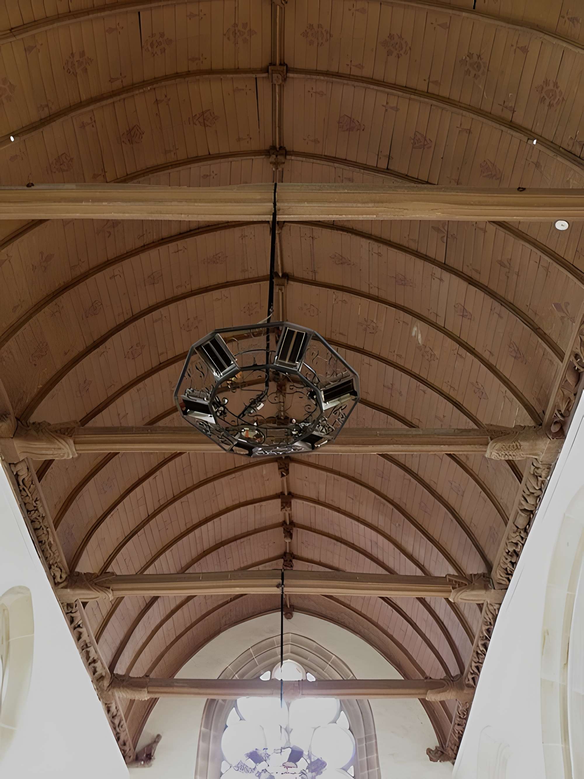 Église Notre-Dame de Grâces dans les Côtes-d'Armor