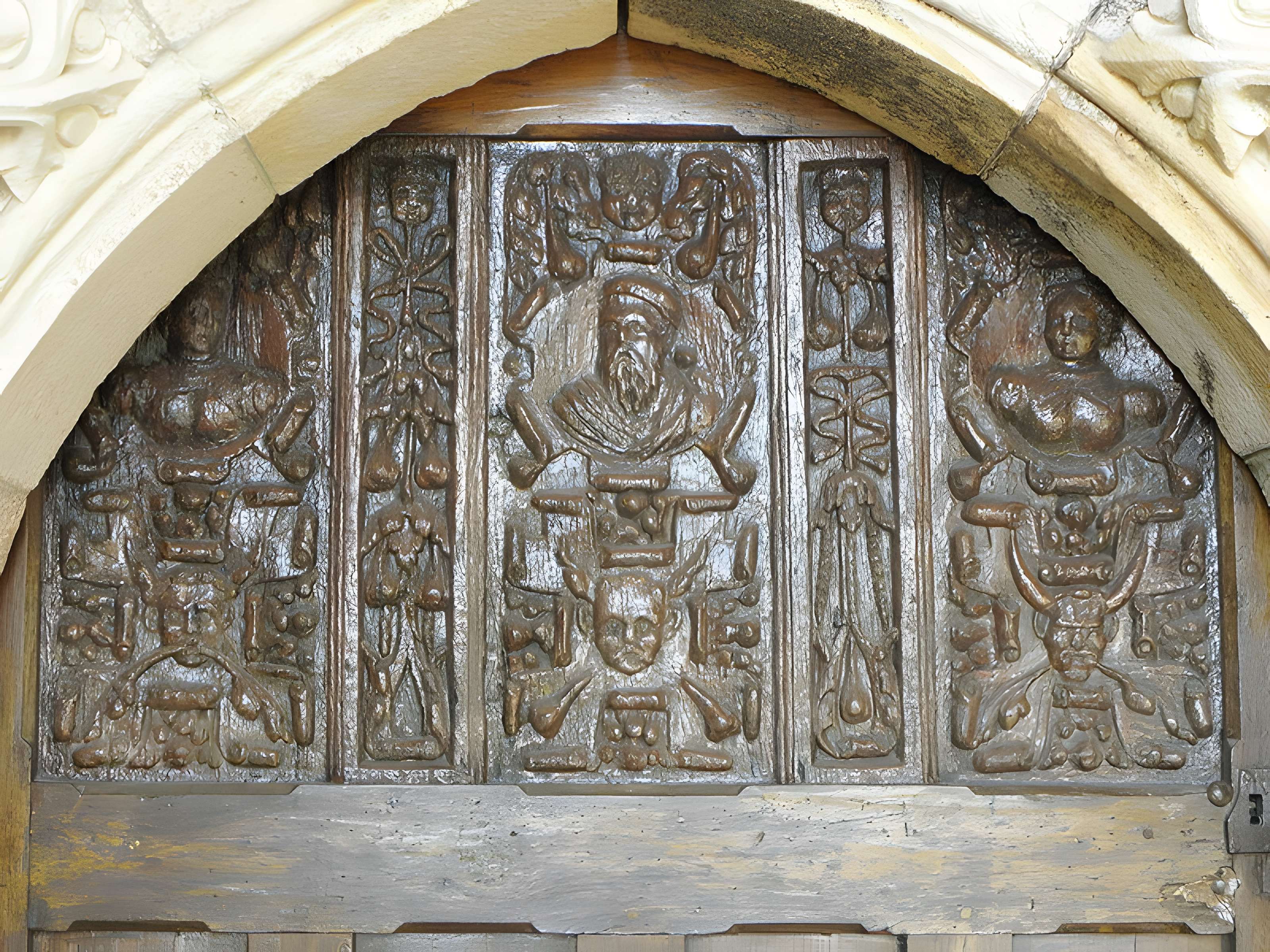 Église Notre-Dame de Grâces de Plusquellec