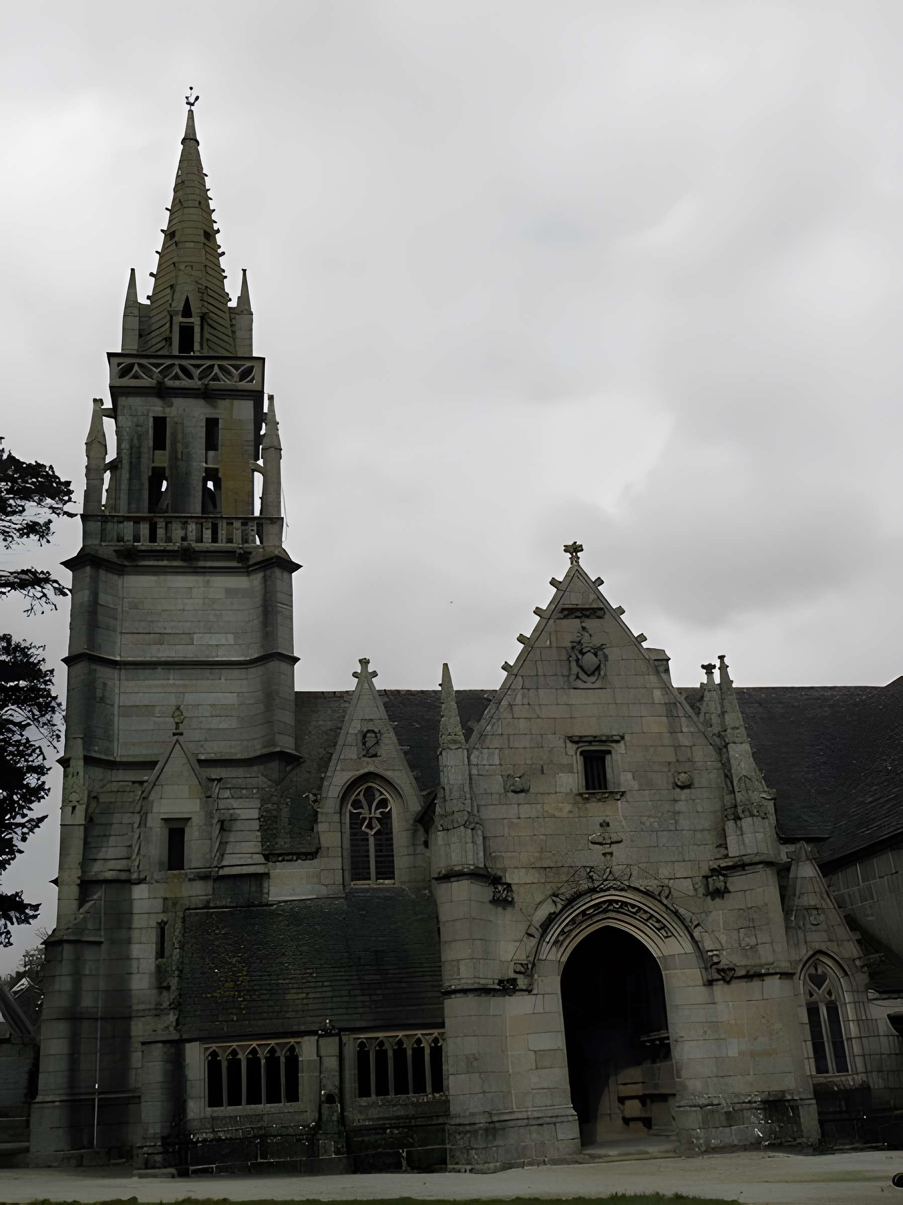Église Notre-Dame de Kergrist-Moëlou