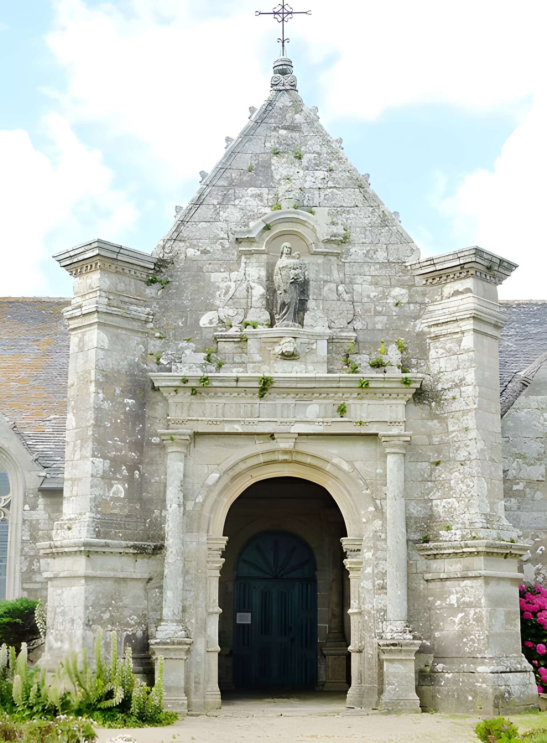 Église Notre-Dame de la Clarté de Beuzec-Cap-Sizun