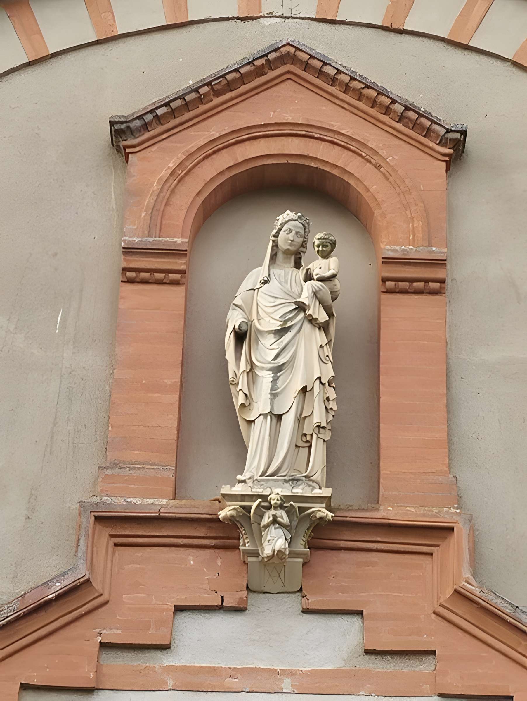 Église Notre-Dame de Lapeyrouse