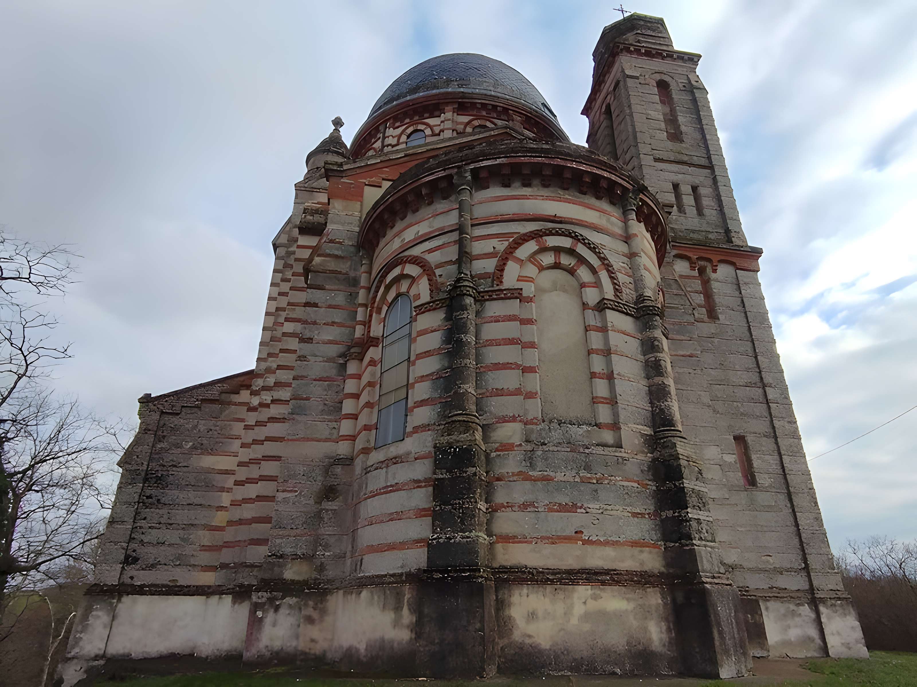 Église Notre-Dame de Lapeyrouse