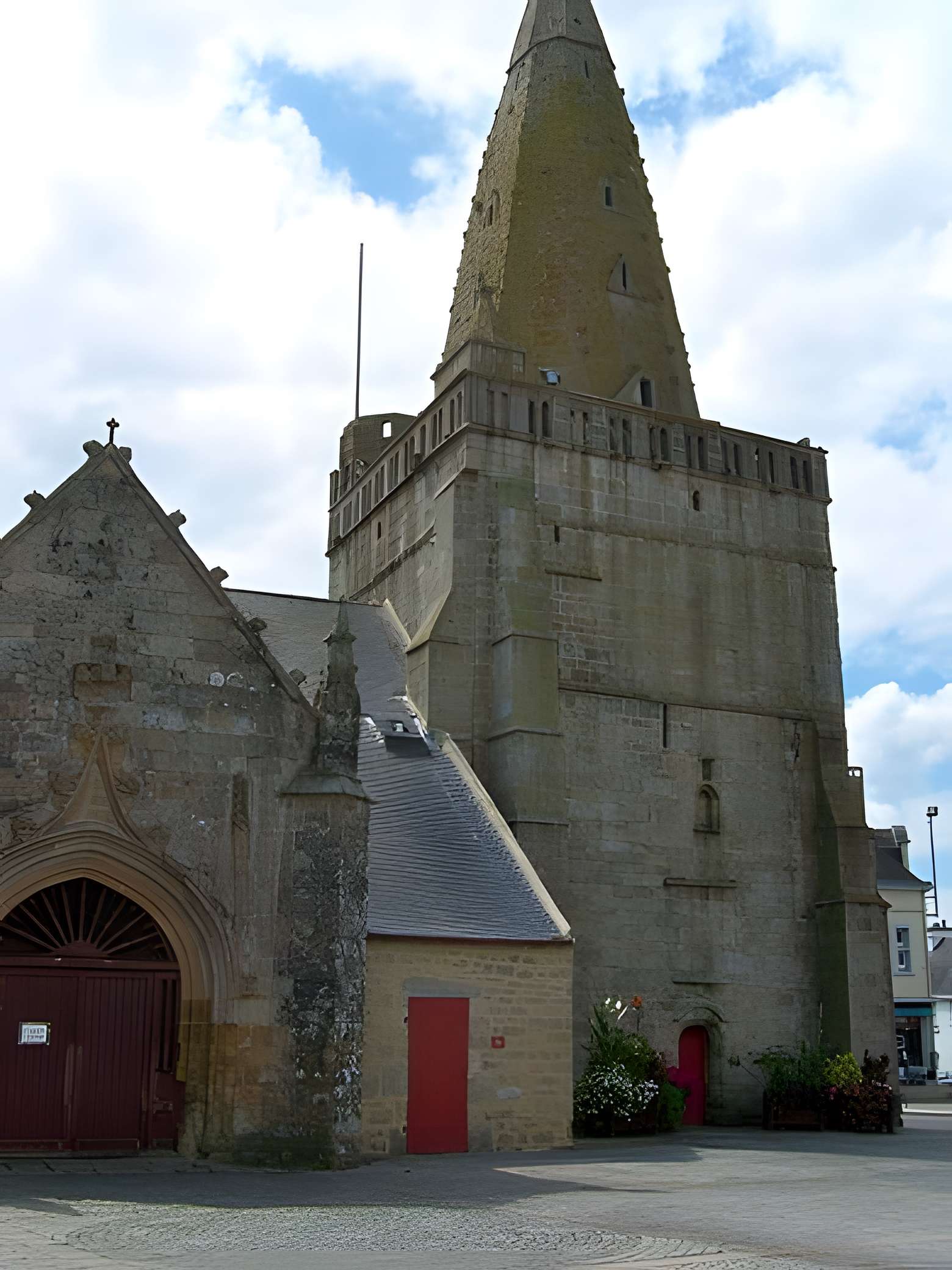 Église Notre-Dame de Larmor-Plage 
