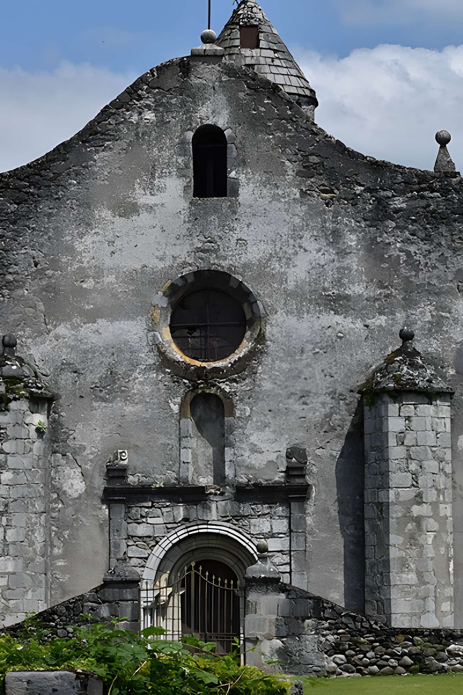 Église Notre-Dame de Luzenac de Moulis