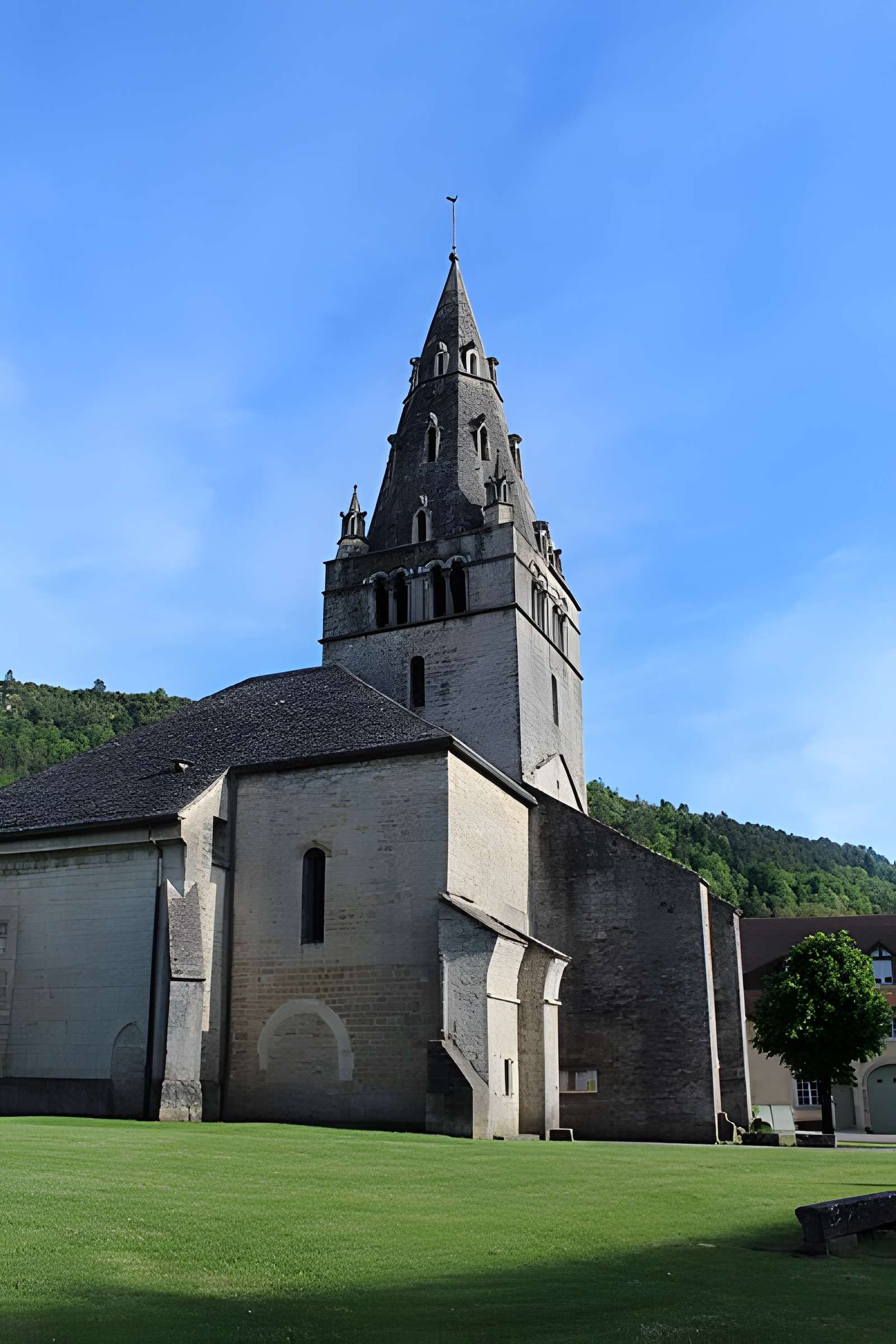 Église Notre-Dame de Mouthier-le-Vieillard