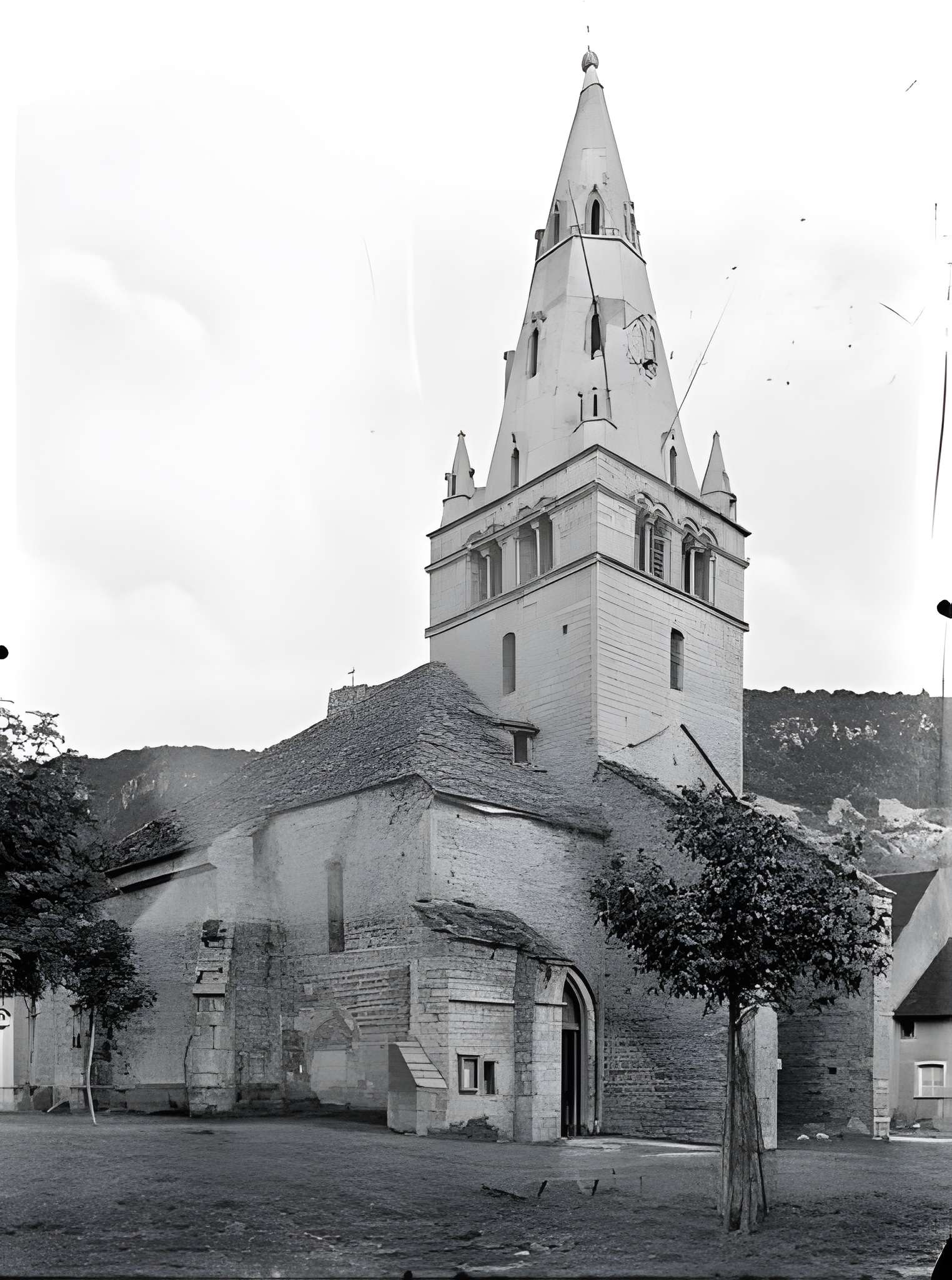 Église Notre-Dame de Mouthier-le-Vieillard
