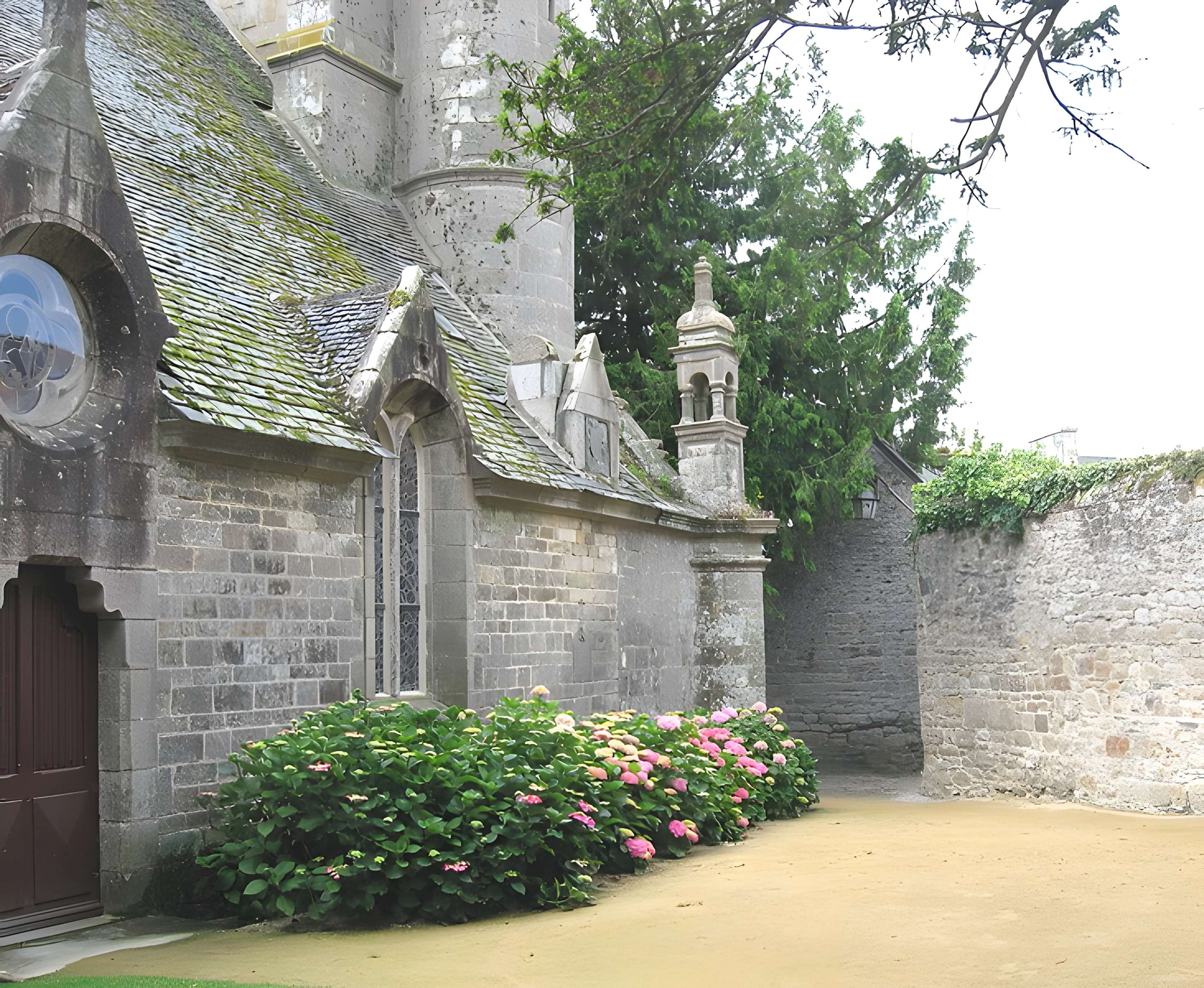 Église Notre-Dame de Ploujean