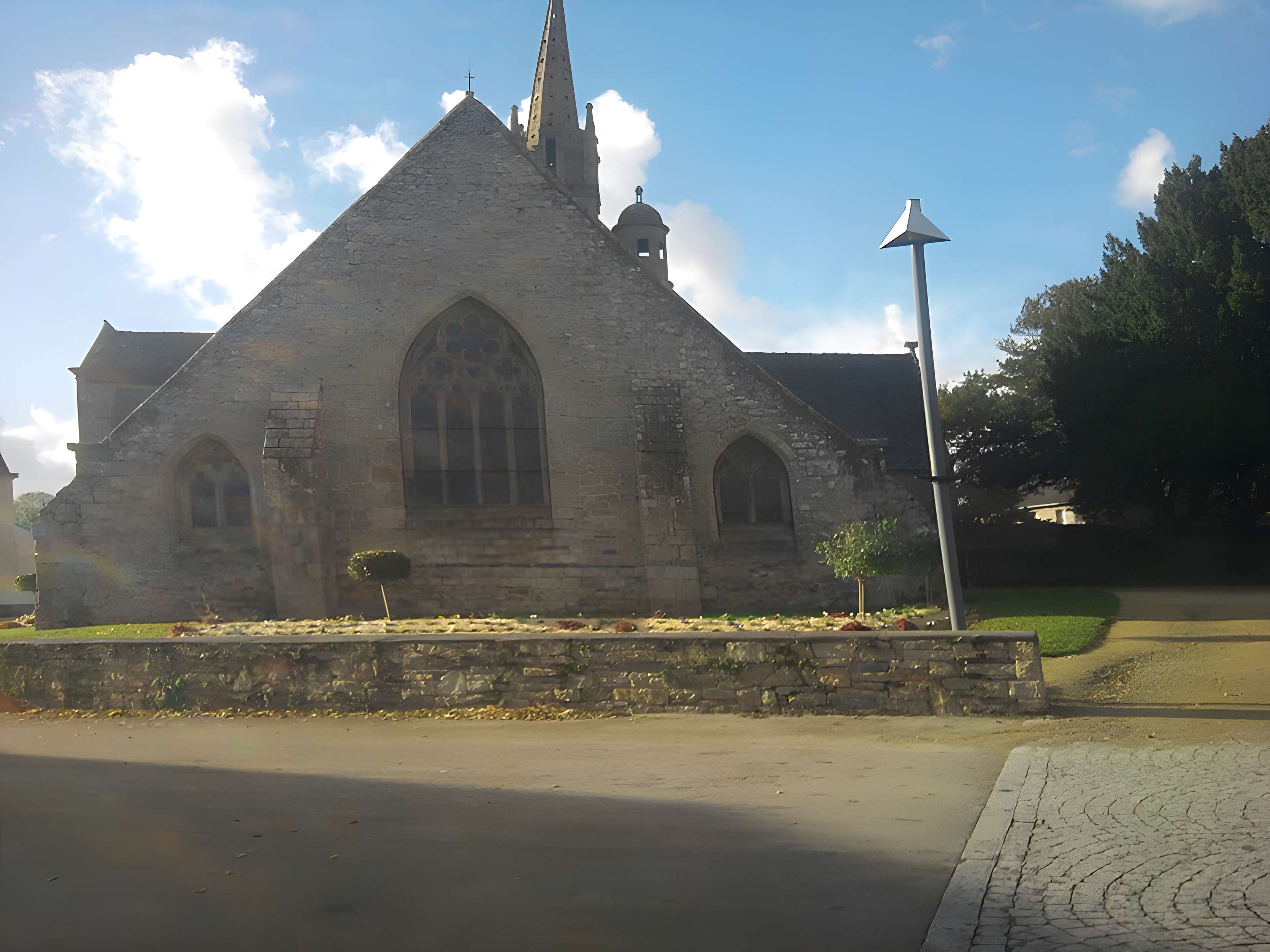Église Notre-Dame de Ploujean