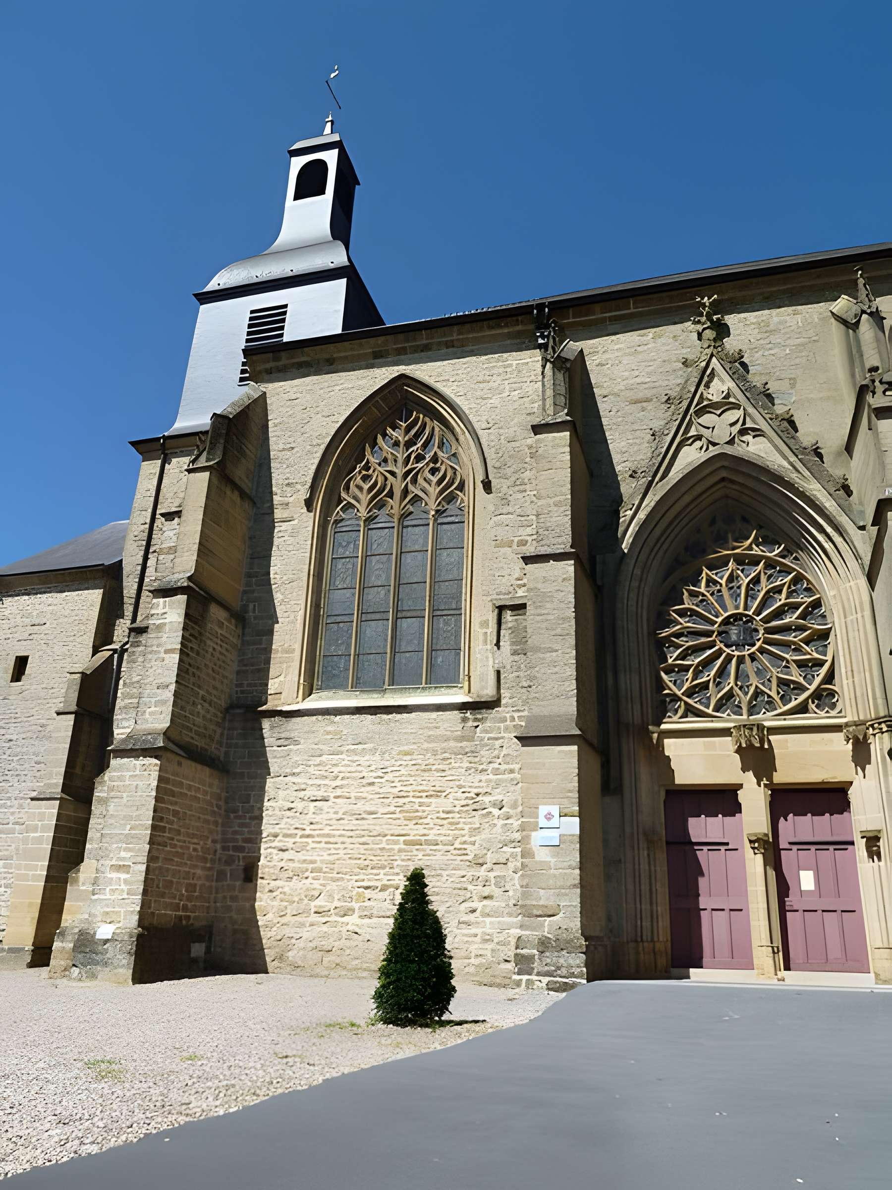 Église Notre-Dame de Renwez 