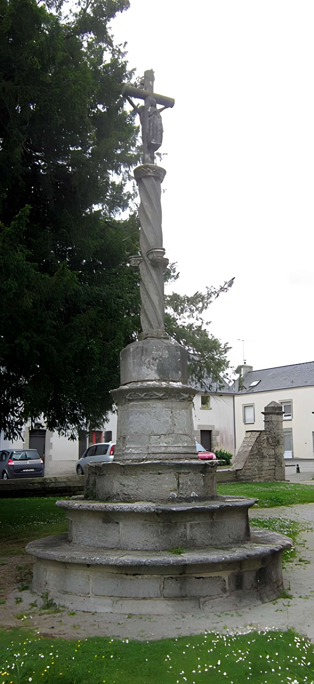Église Notre-Dame de Saint-Yvi