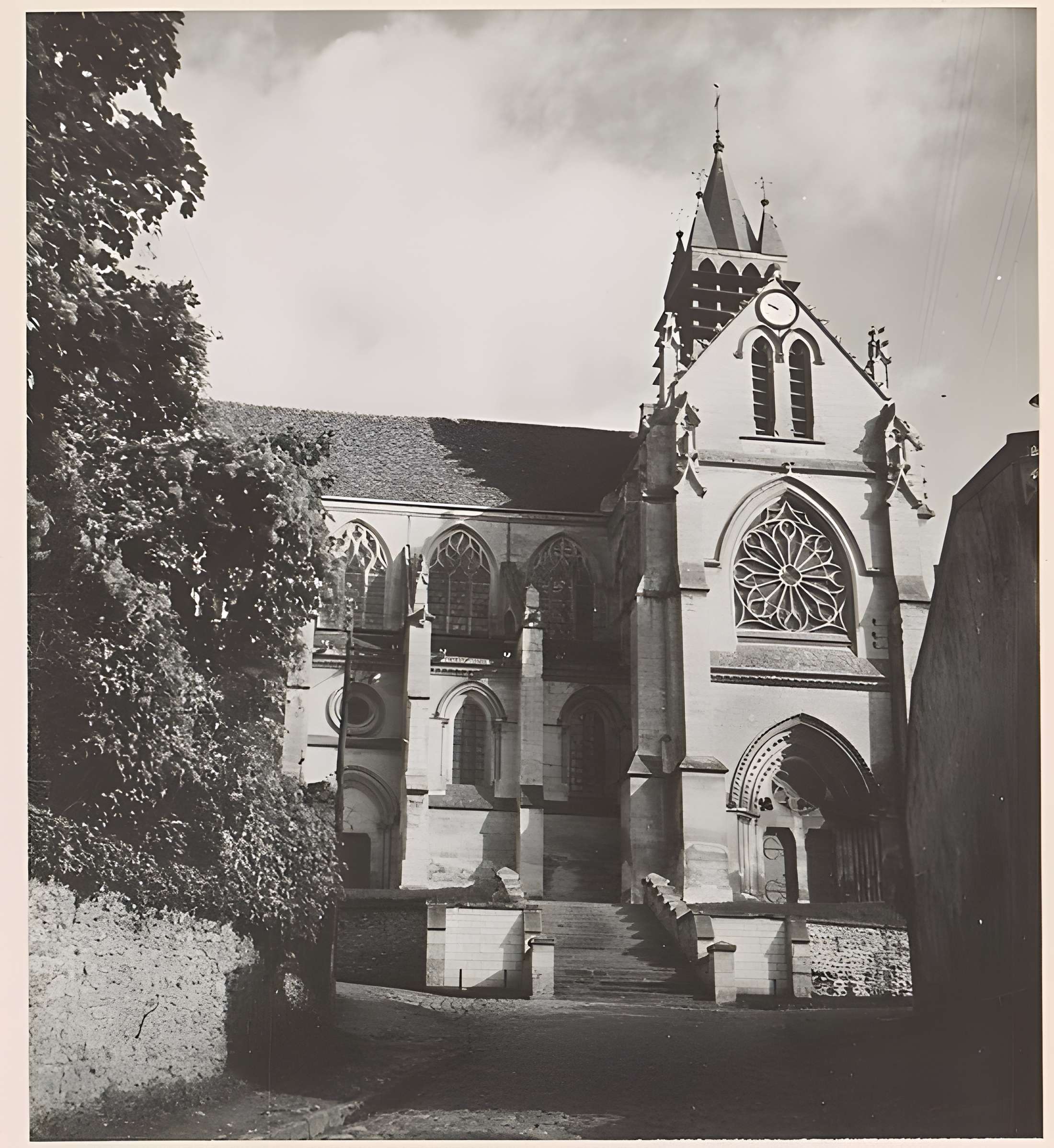 Église Notre-Dame de Taverny