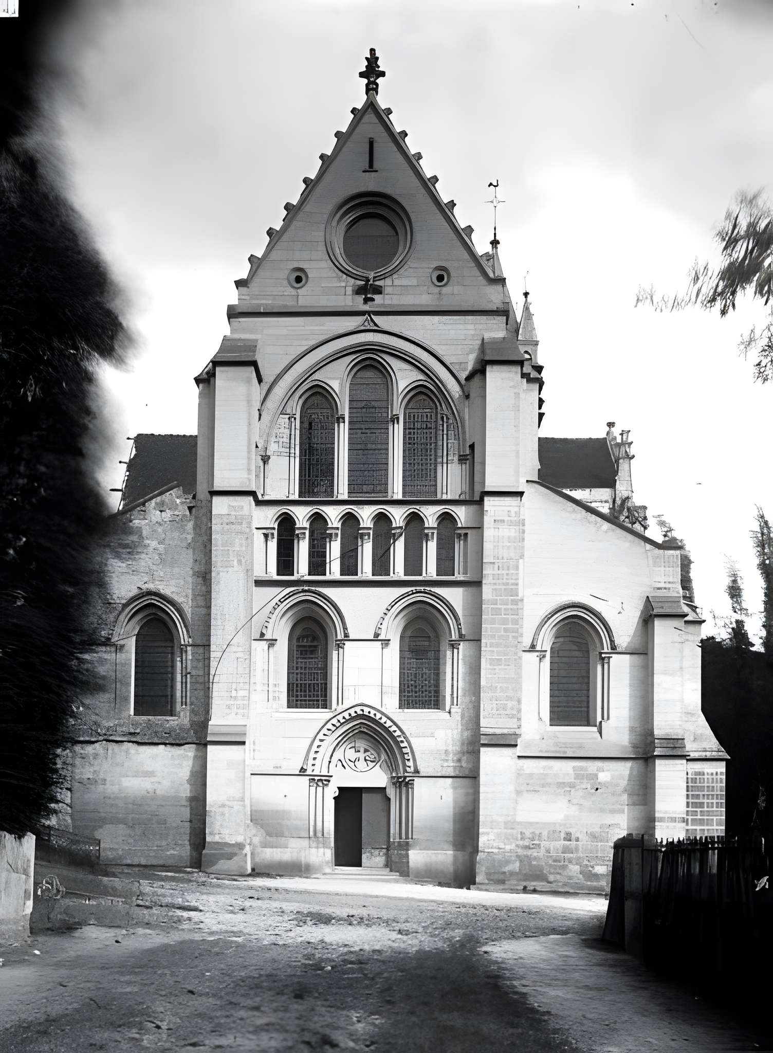 Église Notre-Dame de Taverny