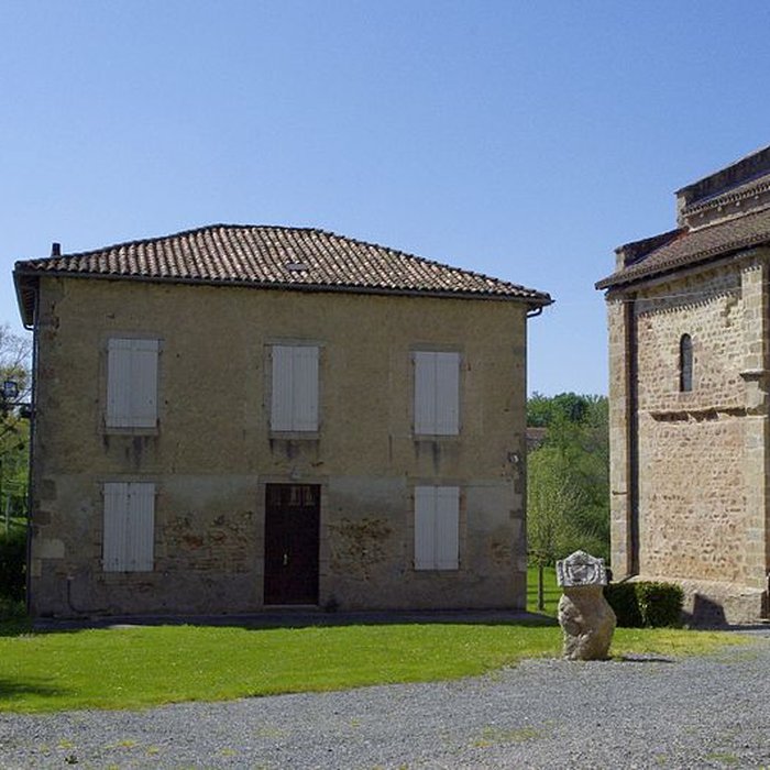 Photo de Église Saint-Eutrope des Salles-Lavauguyon