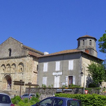 Église Saint-Eutrope des Salles-Lavauguyon