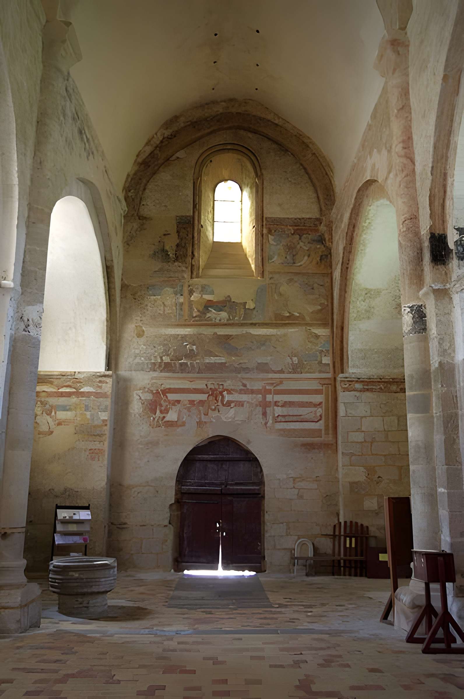 Église Saint-Eutrope des Salles-Lavauguyon