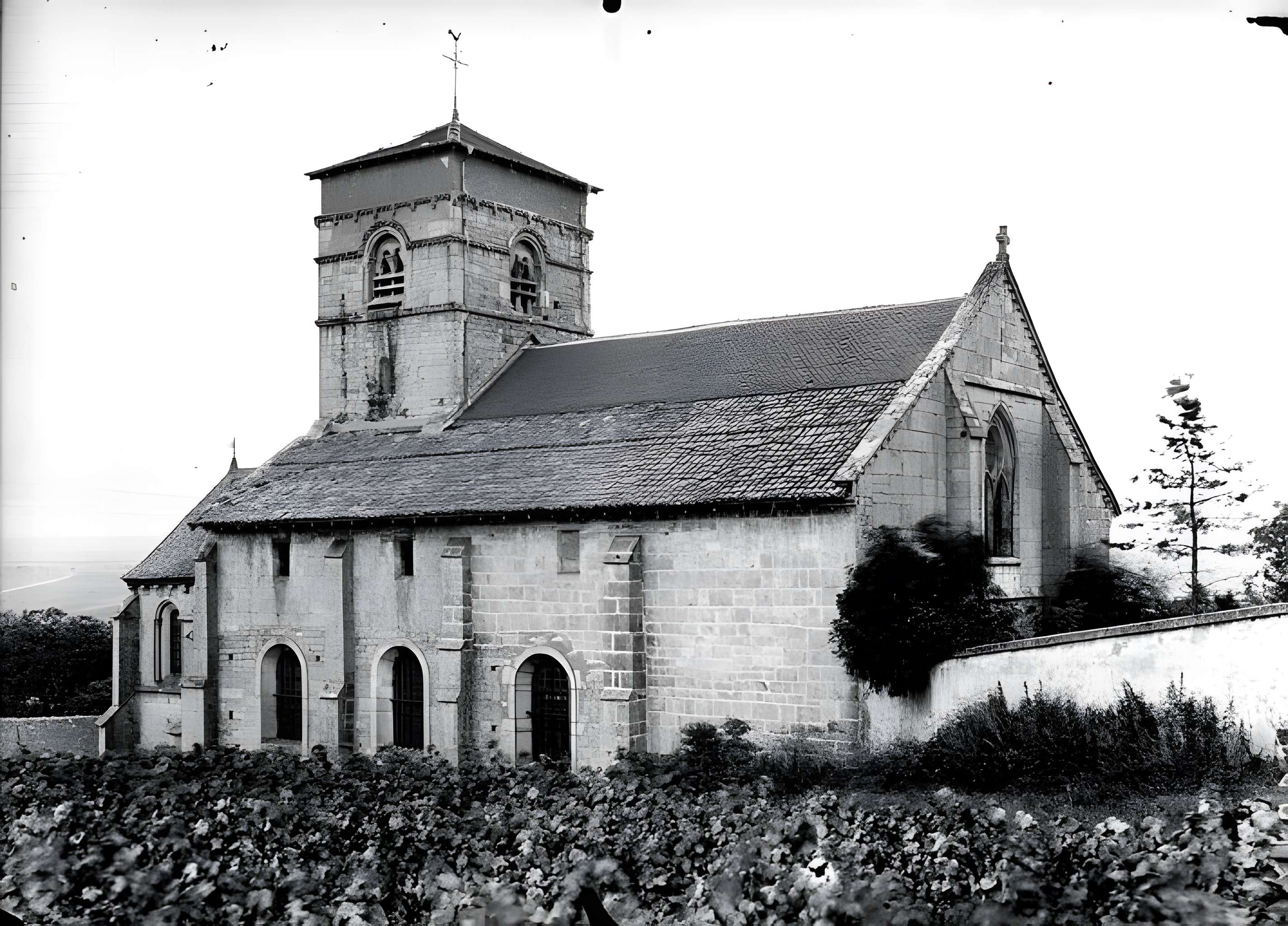 Église Notre-Dame d'Écrouves