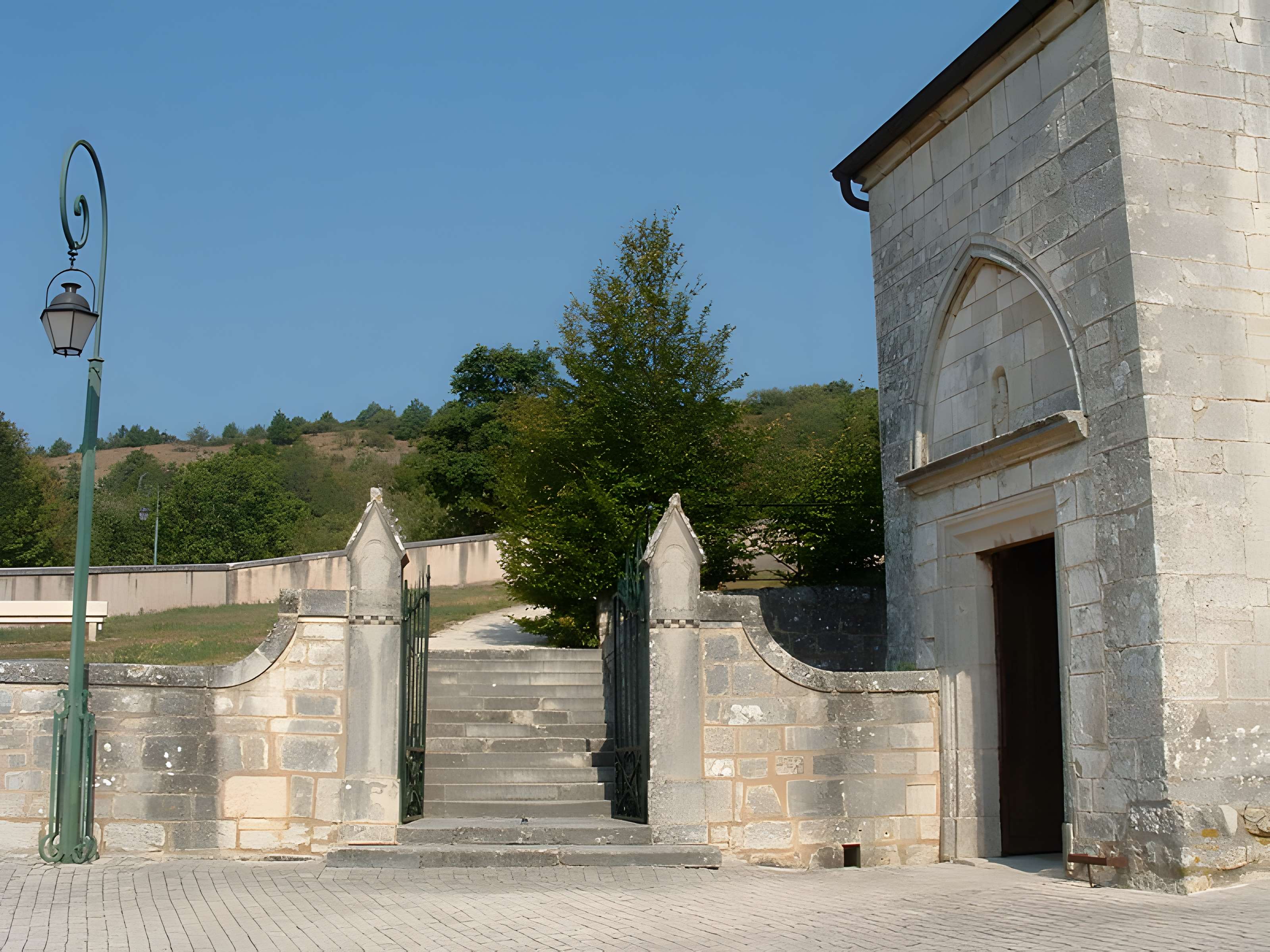 Église Notre-Dame d'Écrouves