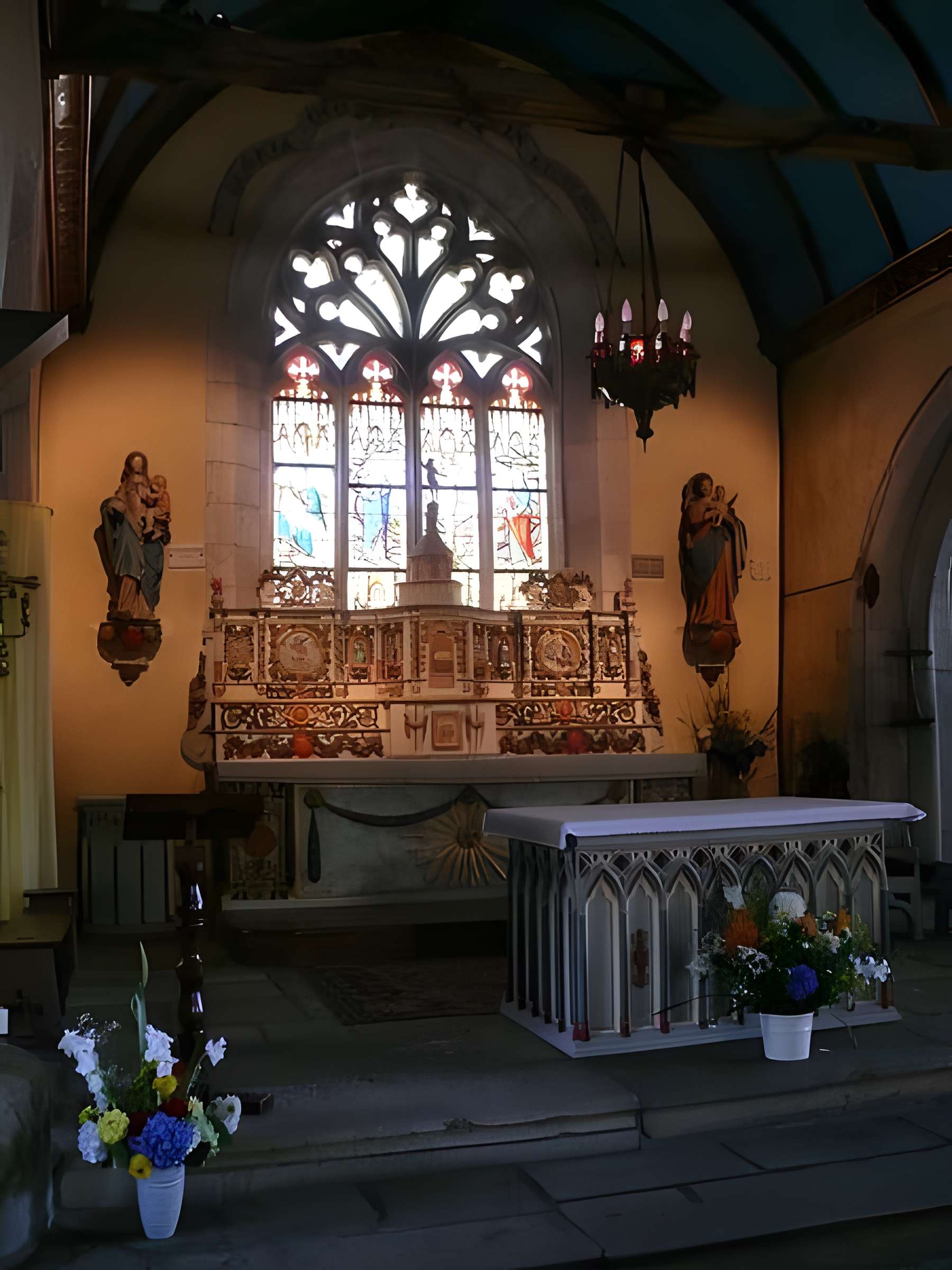 Église Notre-Dame d'Izel-Vor