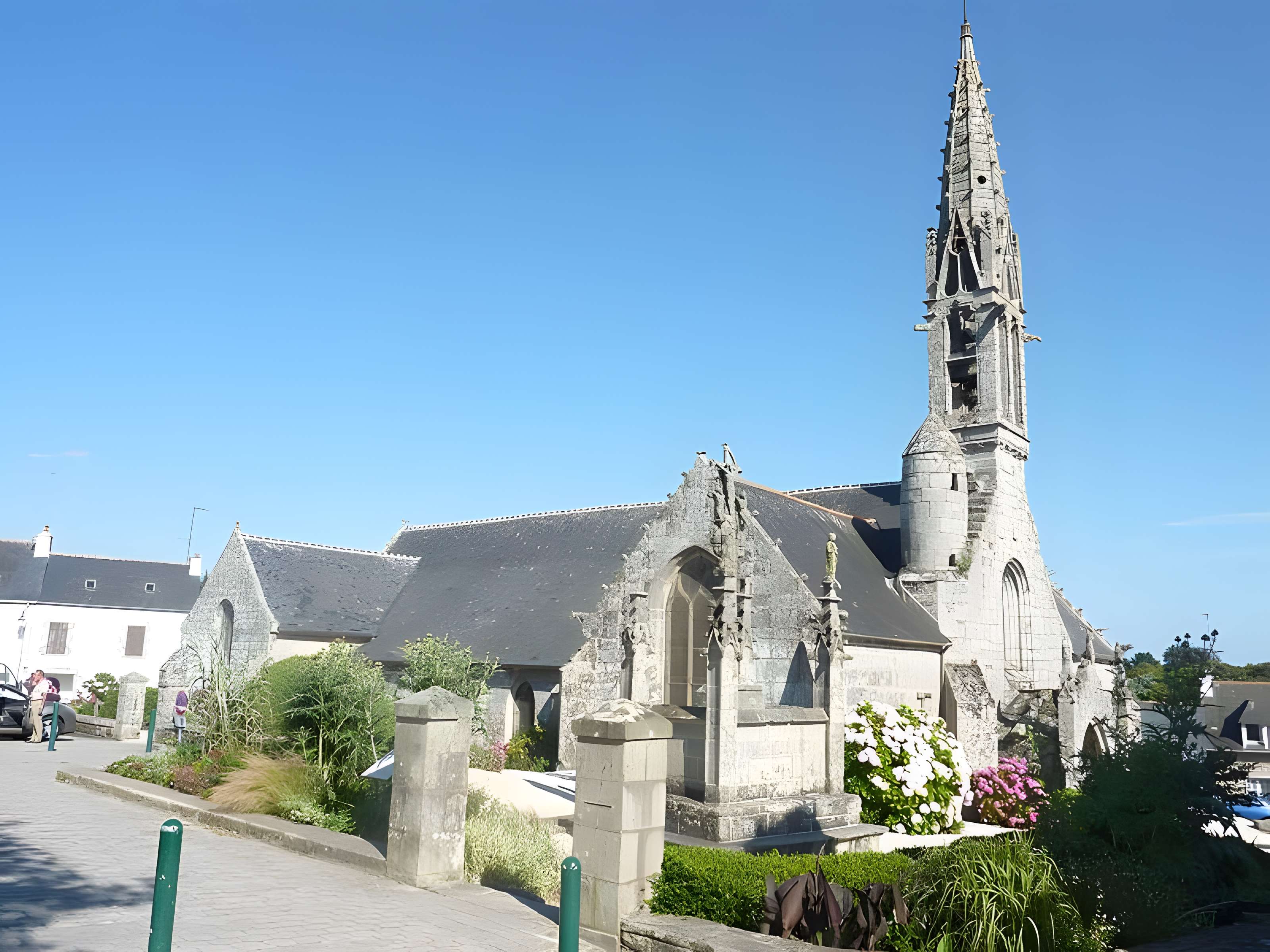 Église Notre-Dame d'Izel-Vor