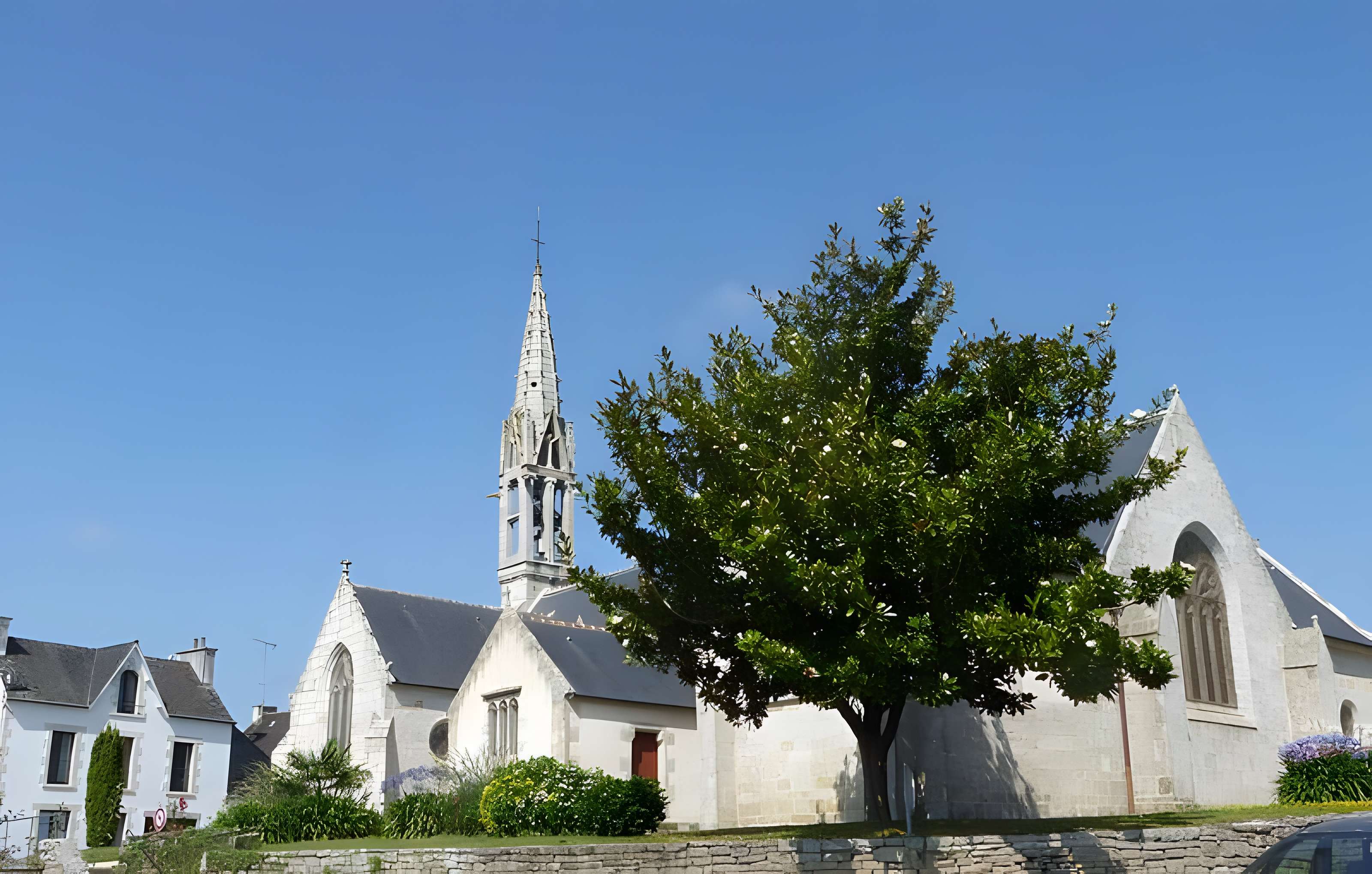 Église Notre-Dame d'Izel-Vor
