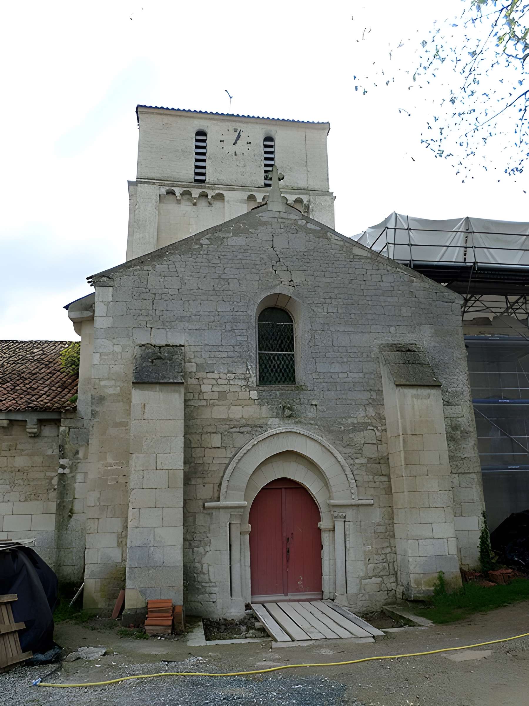 Église Notre-Dame d'Oulmes