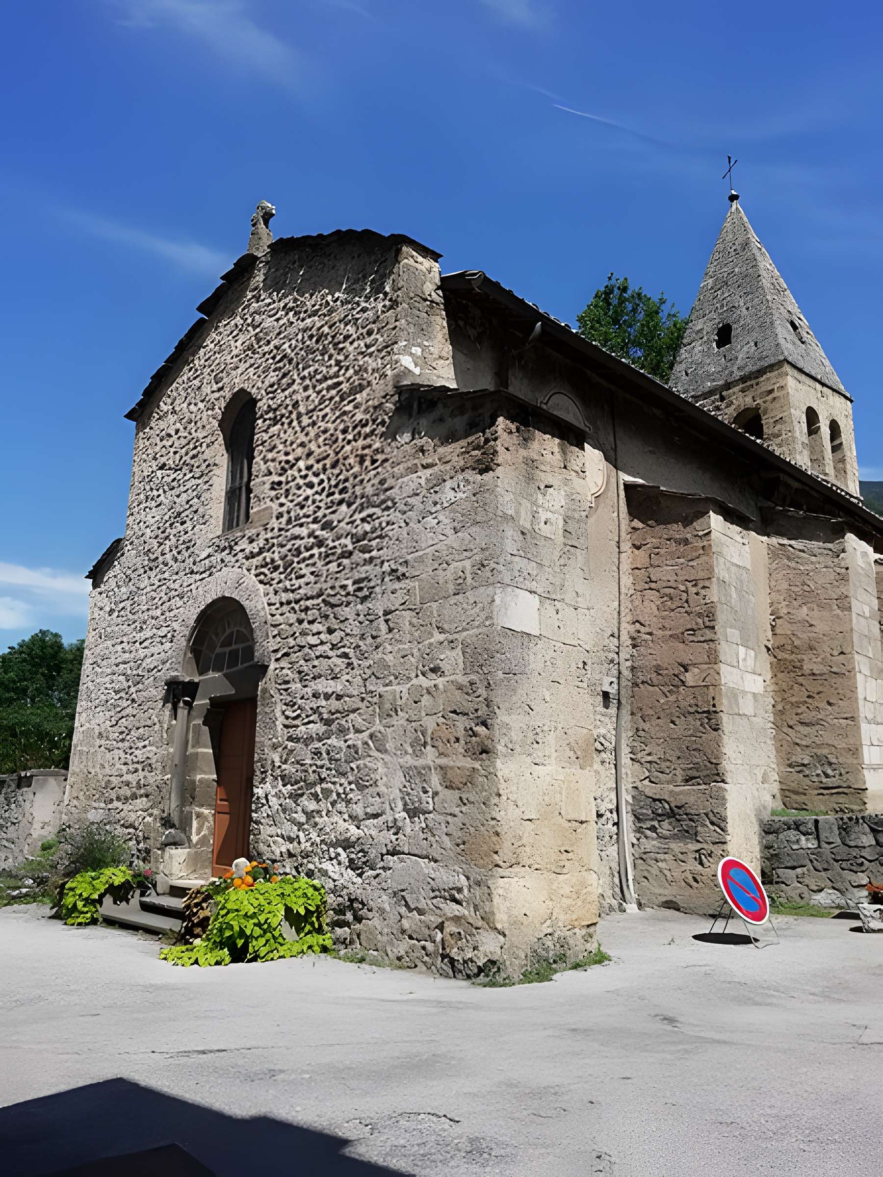 Église Saint-Georges de Saint-Georges-de-Commiers