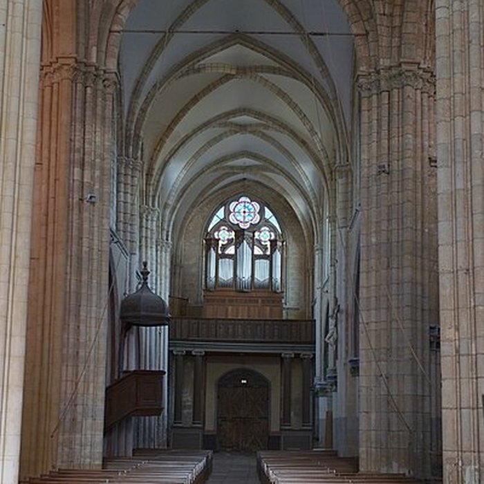 Photo de Église Notre-Dame et croix de Puiseaux