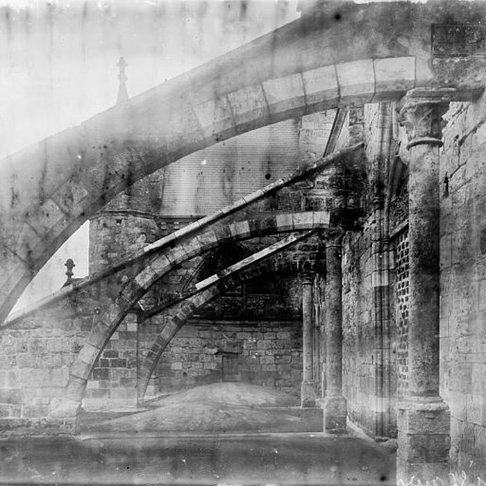 Photo de Église Notre-Dame et croix de Puiseaux