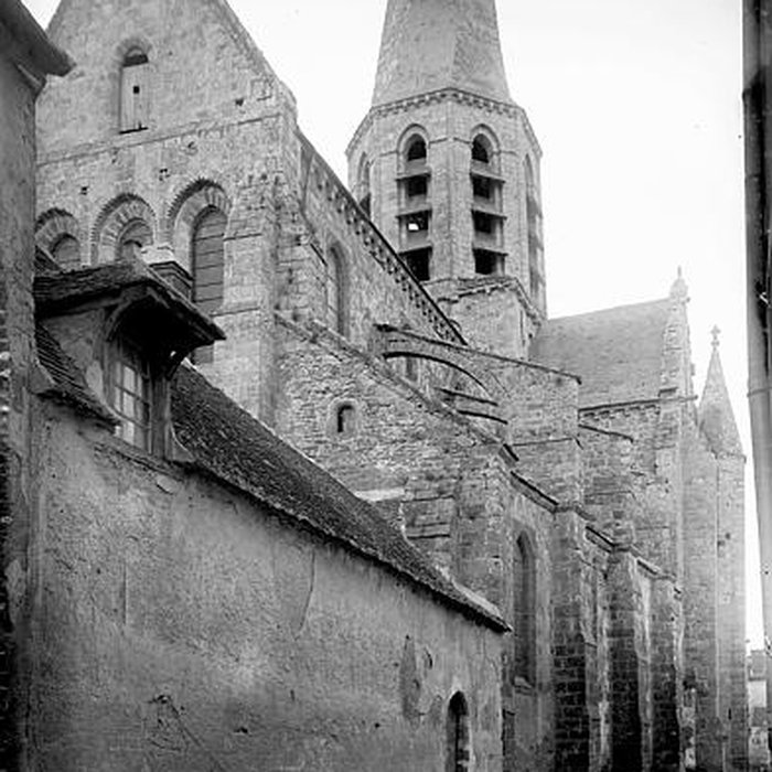 Photo de Église Notre-Dame et croix de Puiseaux