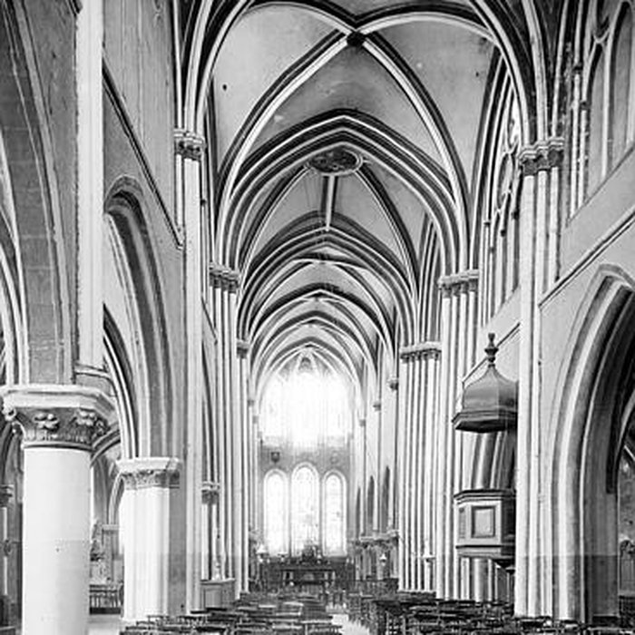 Photo de Église Notre-Dame et croix de Puiseaux