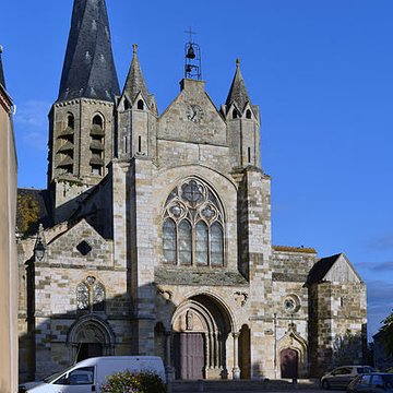 Église Notre-Dame et croix de Puiseaux
