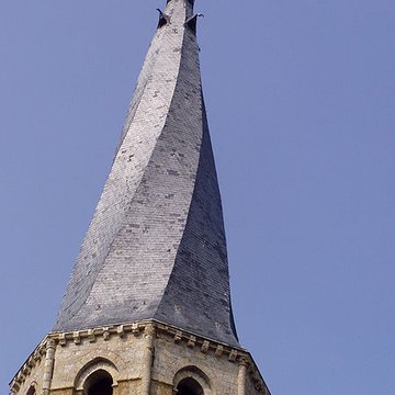 Église Notre-Dame et croix de Puiseaux