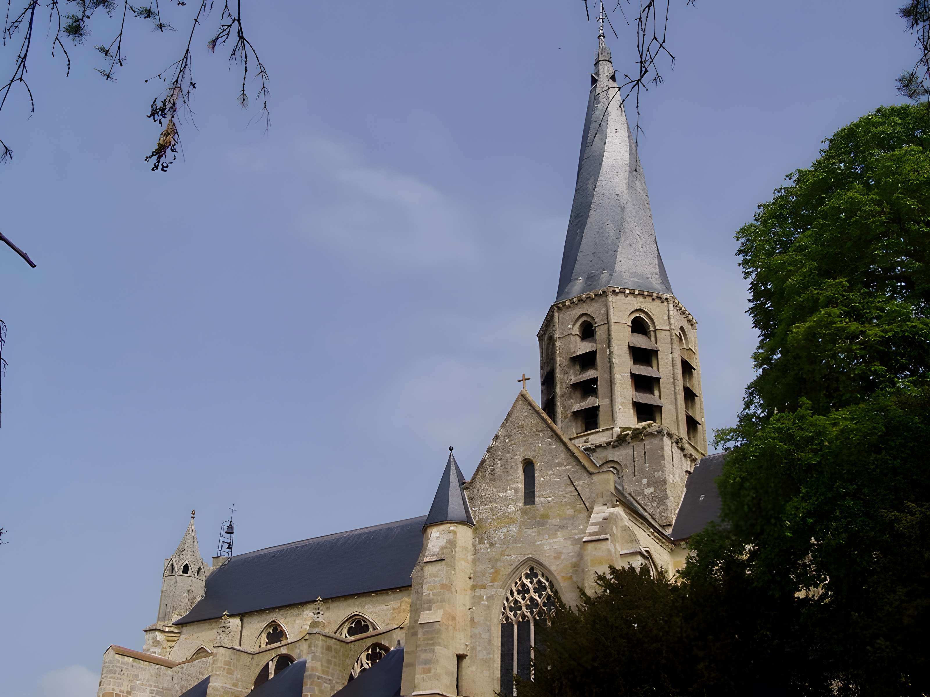 Église Notre-Dame et croix de Puiseaux 