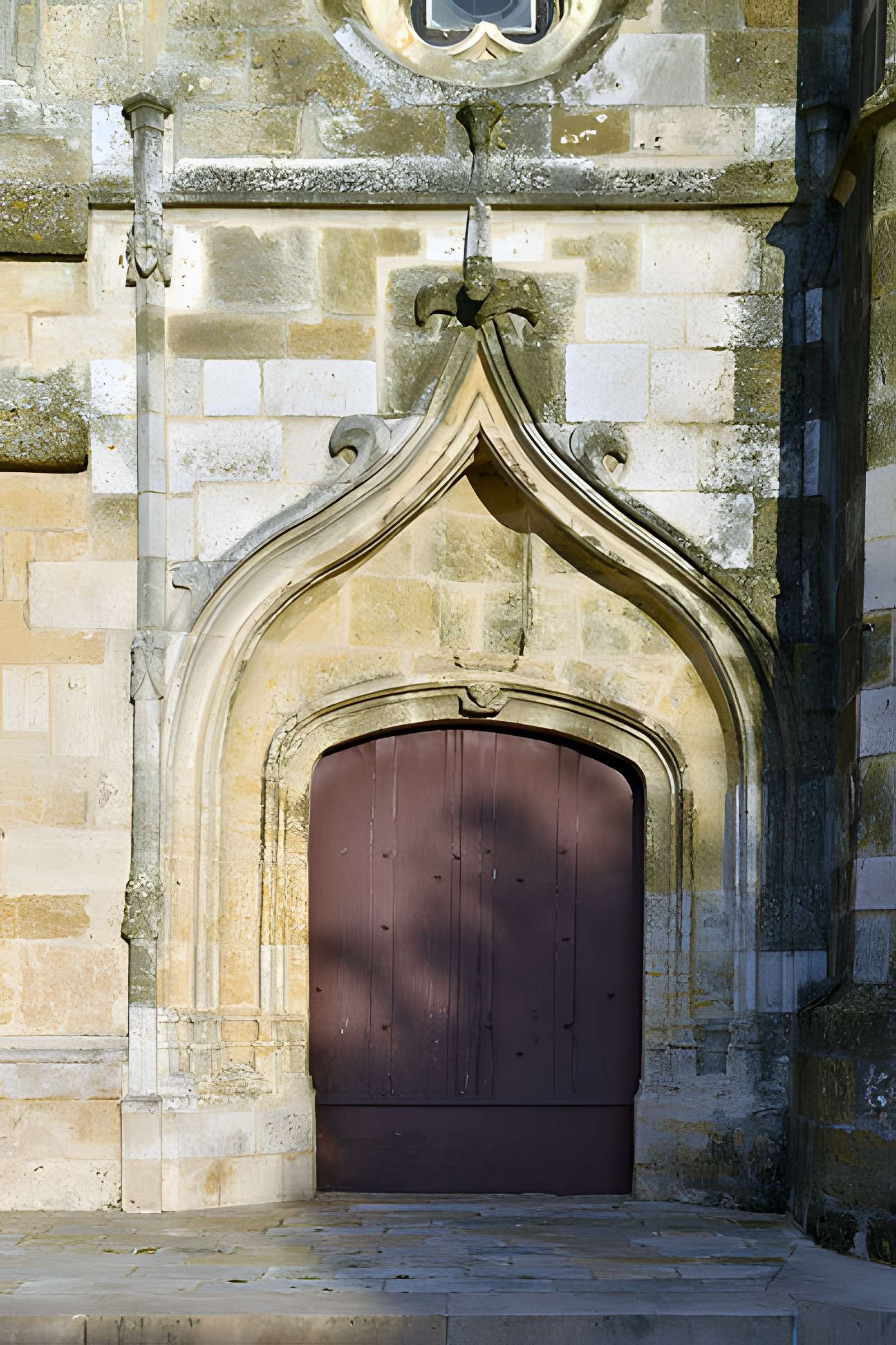 Église Notre-Dame et croix de Puiseaux