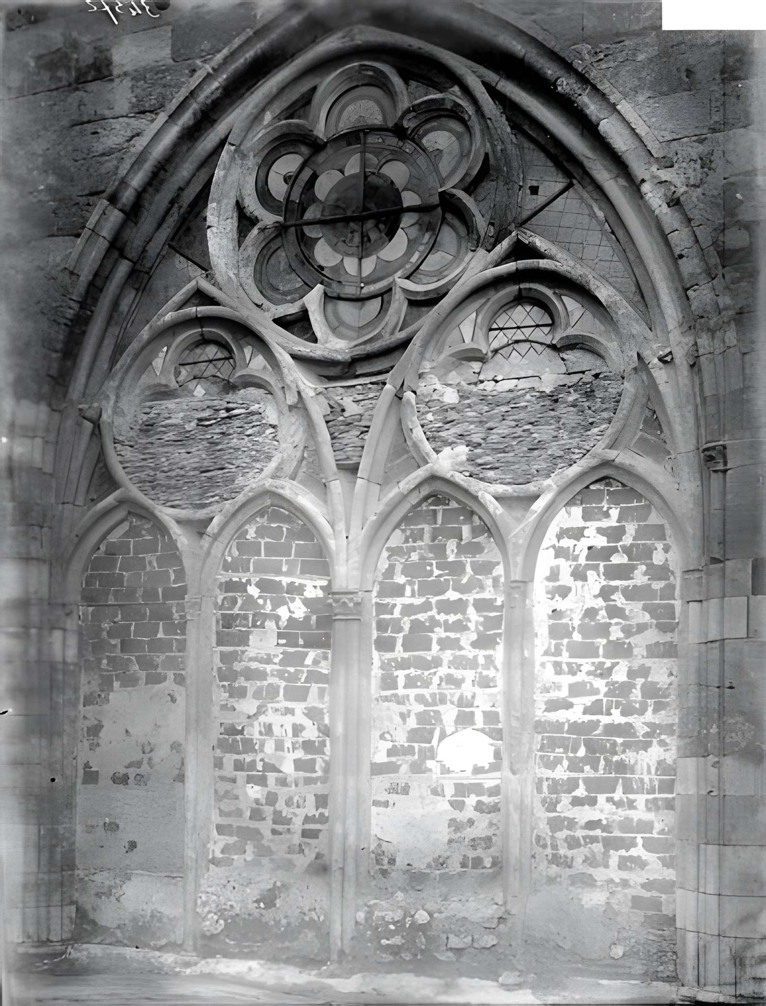 Église Notre-Dame et croix de Puiseaux