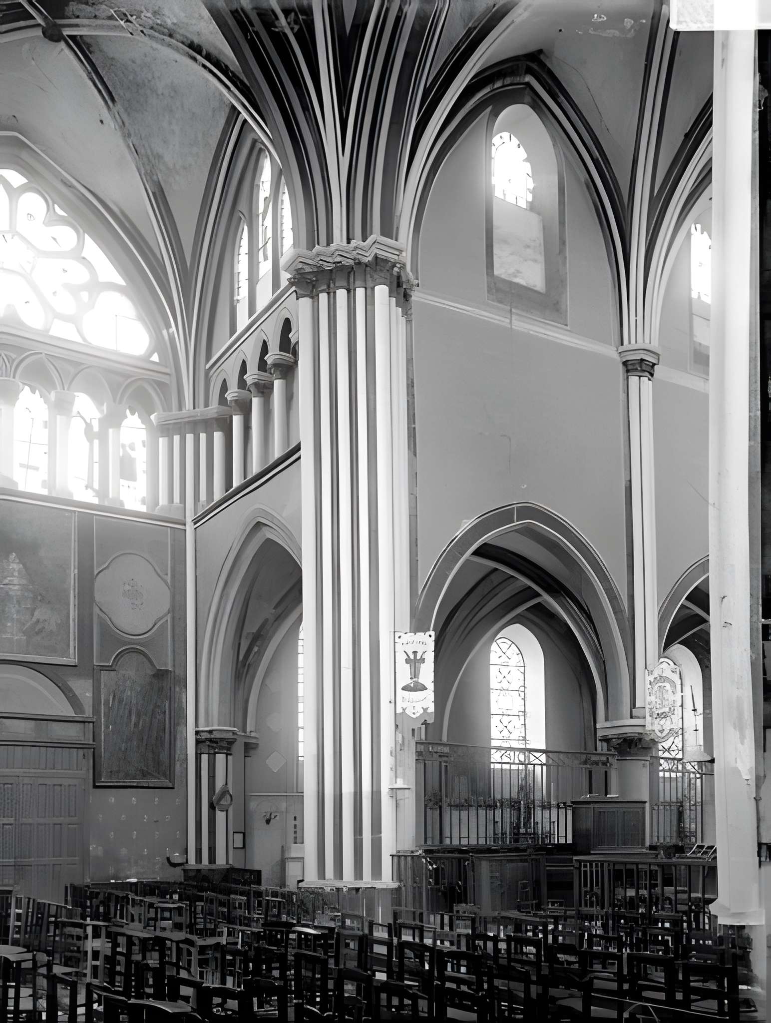 Église Notre-Dame et croix de Puiseaux