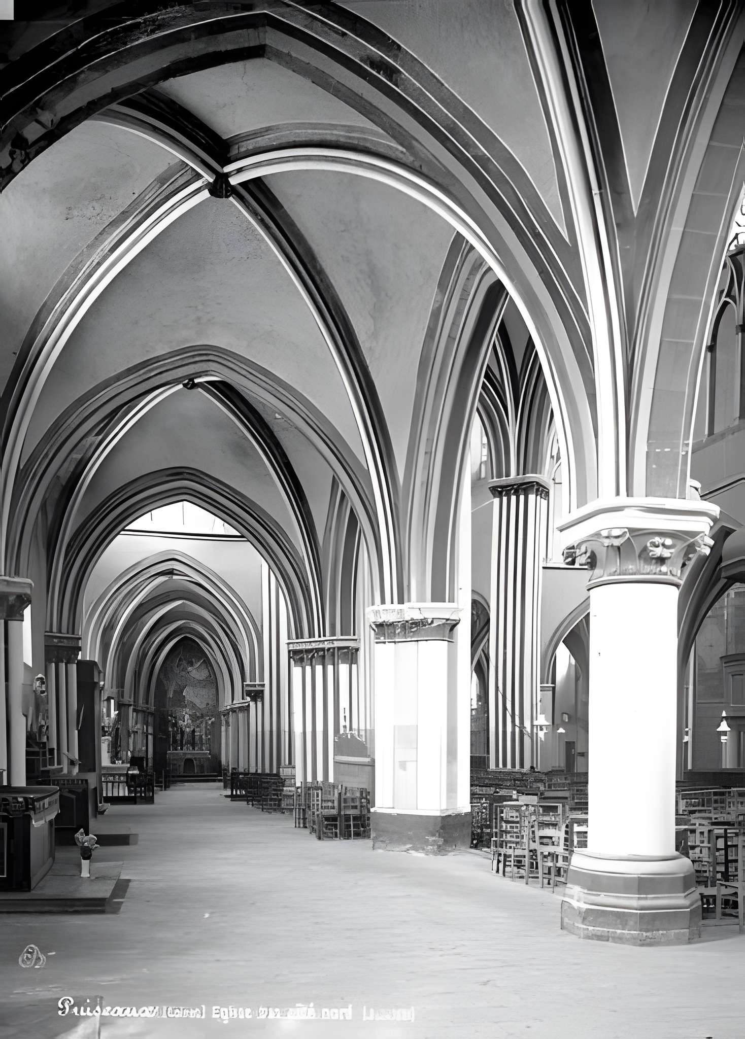 Église Notre-Dame et croix de Puiseaux