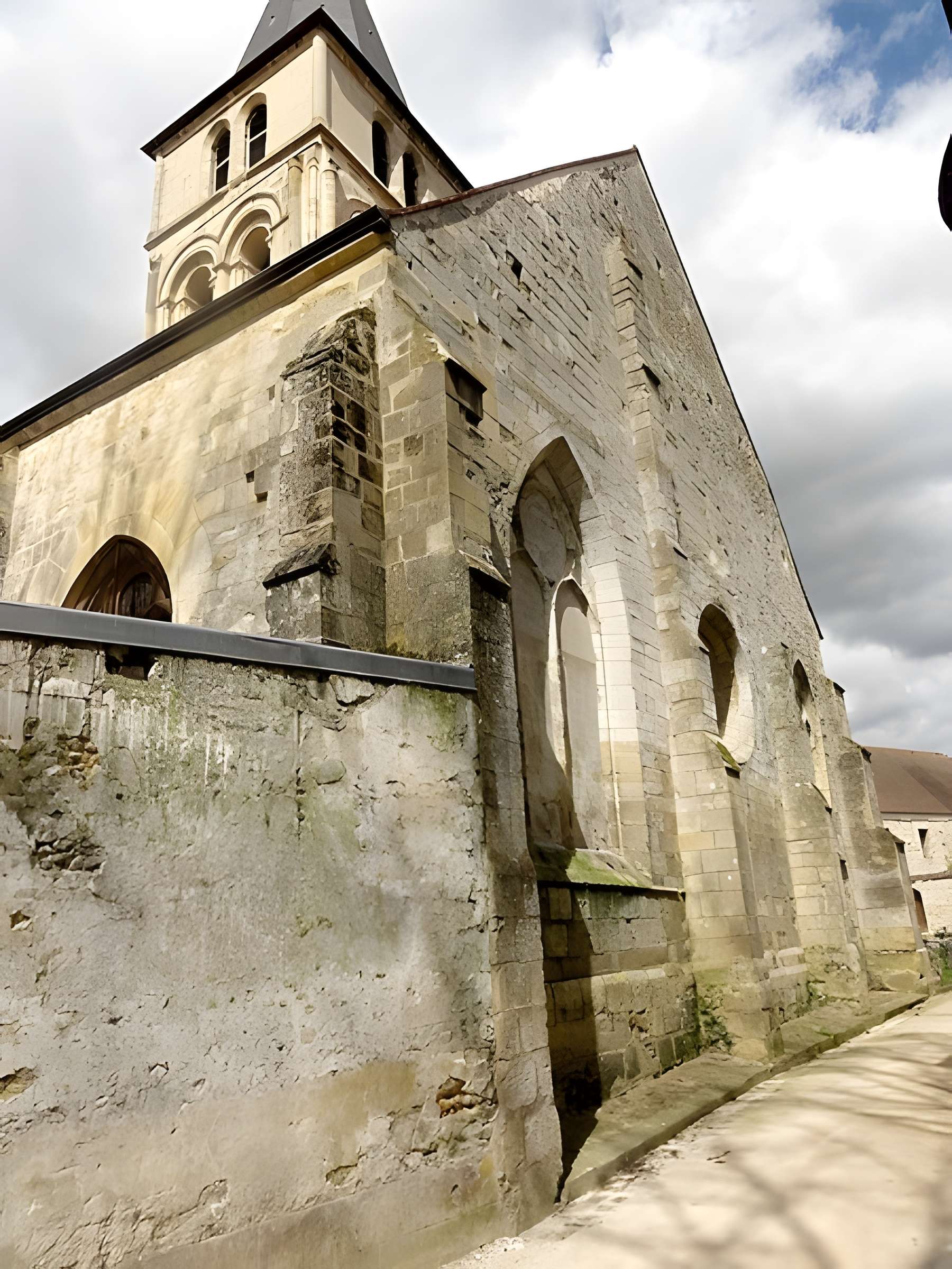 Église Notre-Dame et croix de Théméricourt