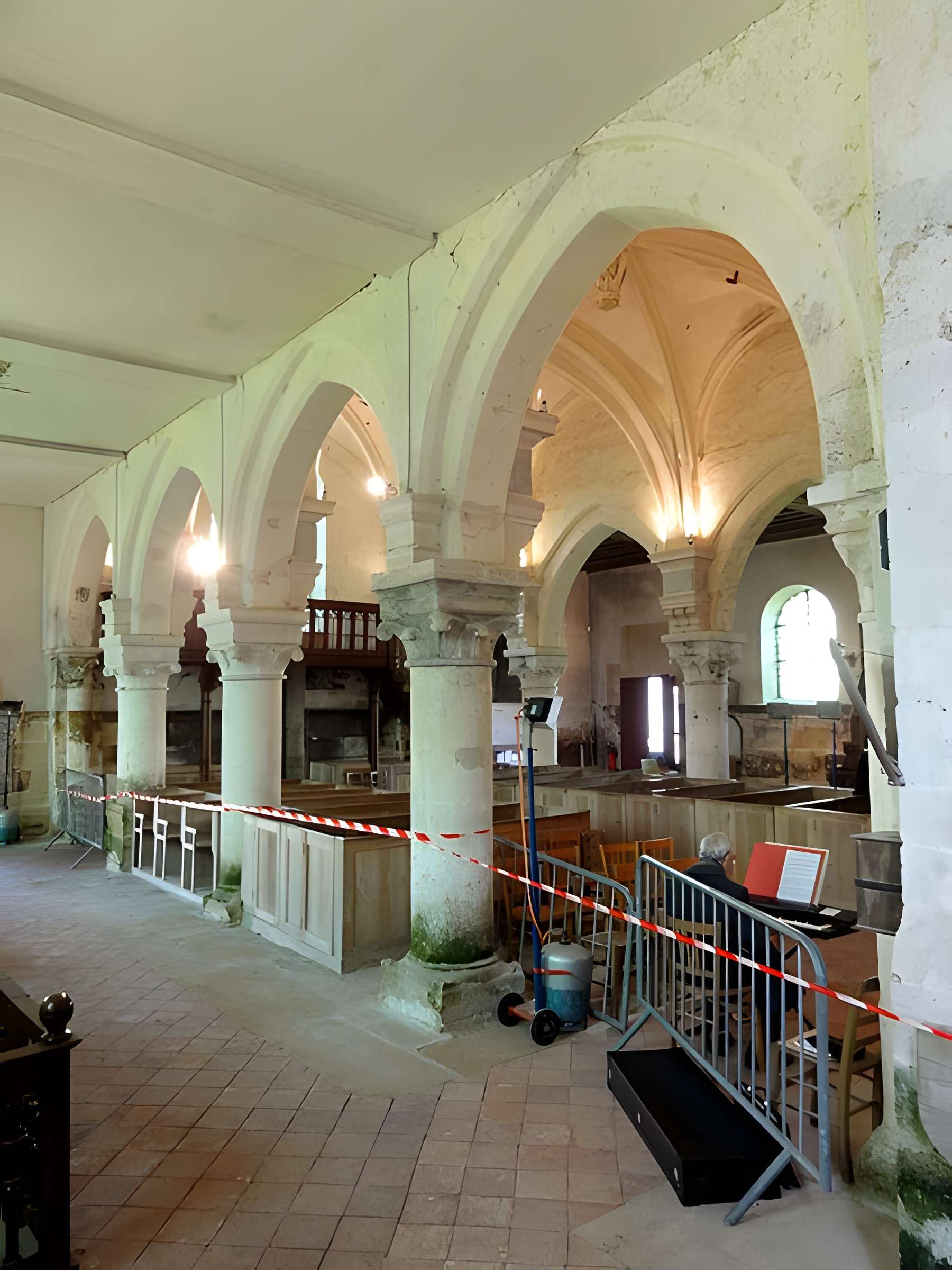 Église Notre-Dame et croix de Théméricourt