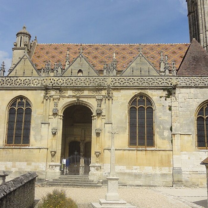 Photo de Église Notre-Dame et croix de Vétheuil