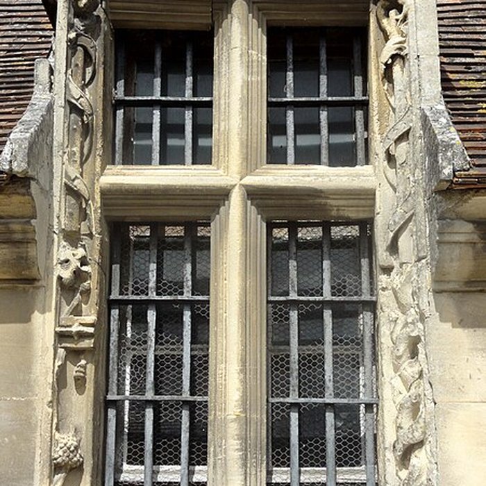 Photo de Église Notre-Dame et croix de Vétheuil
