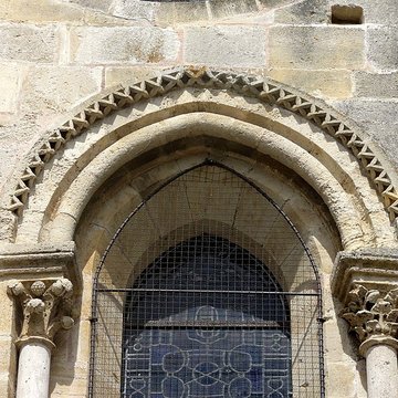 Église Notre-Dame et croix de Vétheuil
