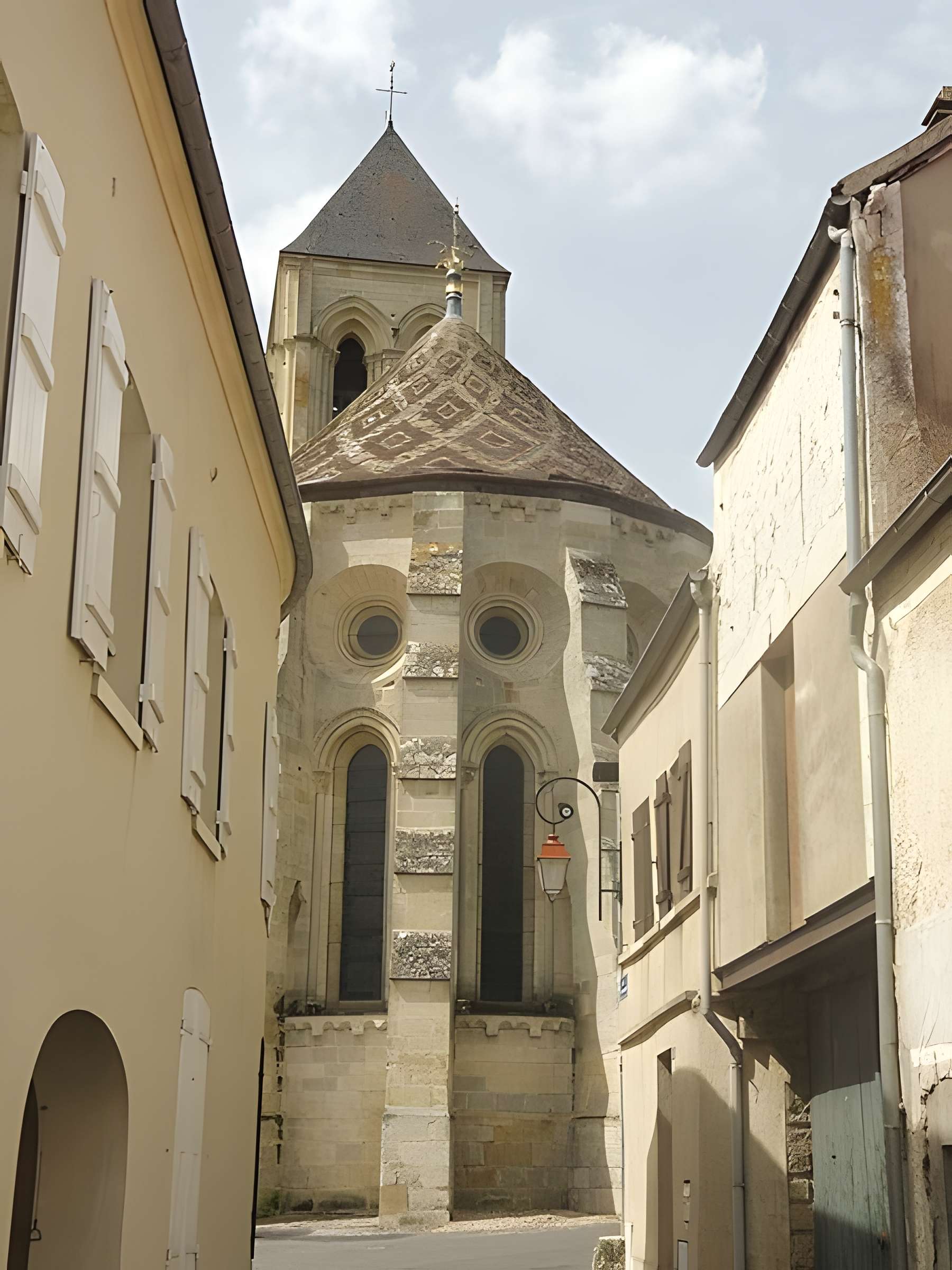 Église Notre-Dame et croix de Vétheuil
