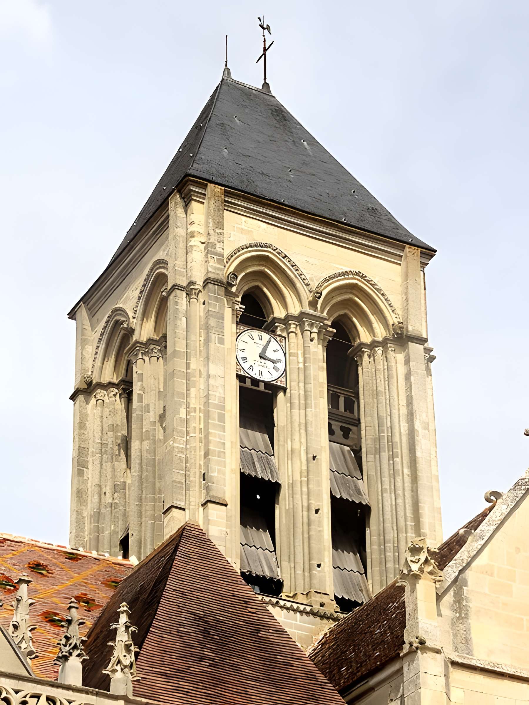 Église Notre-Dame et croix de Vétheuil