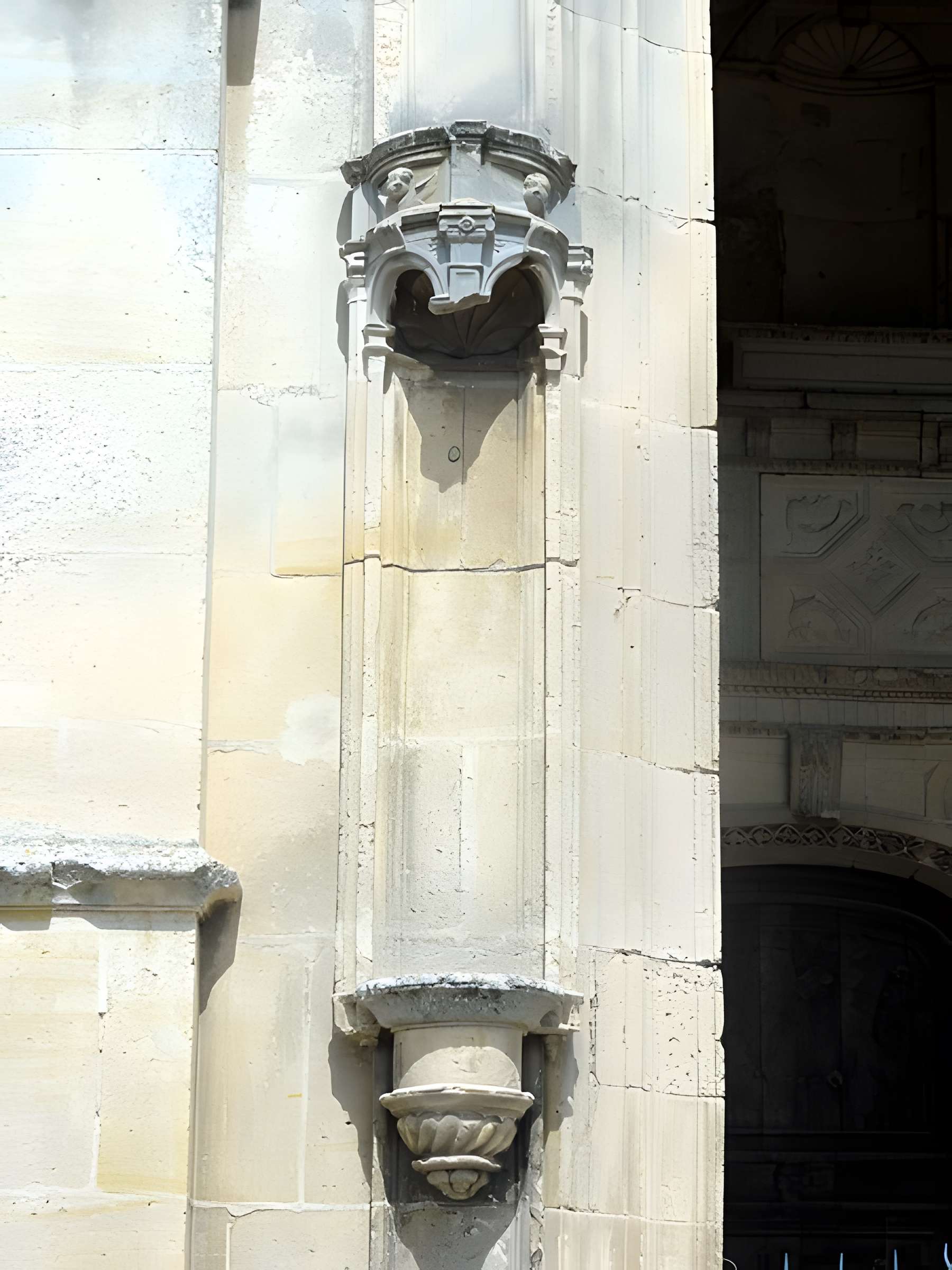 Église Notre-Dame et croix de Vétheuil