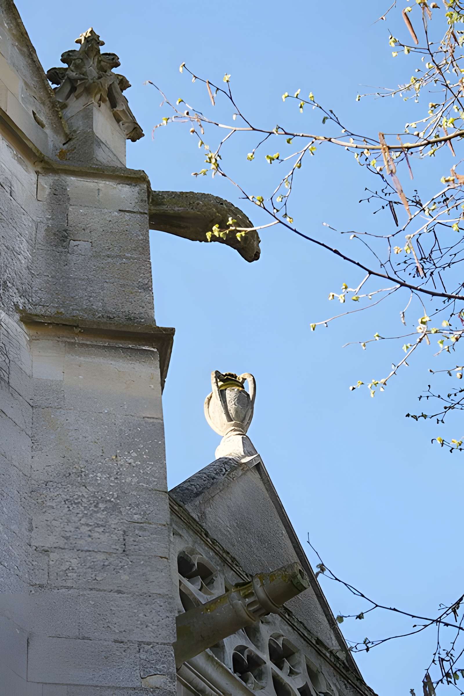 Église Notre-Dame et croix de Vétheuil
