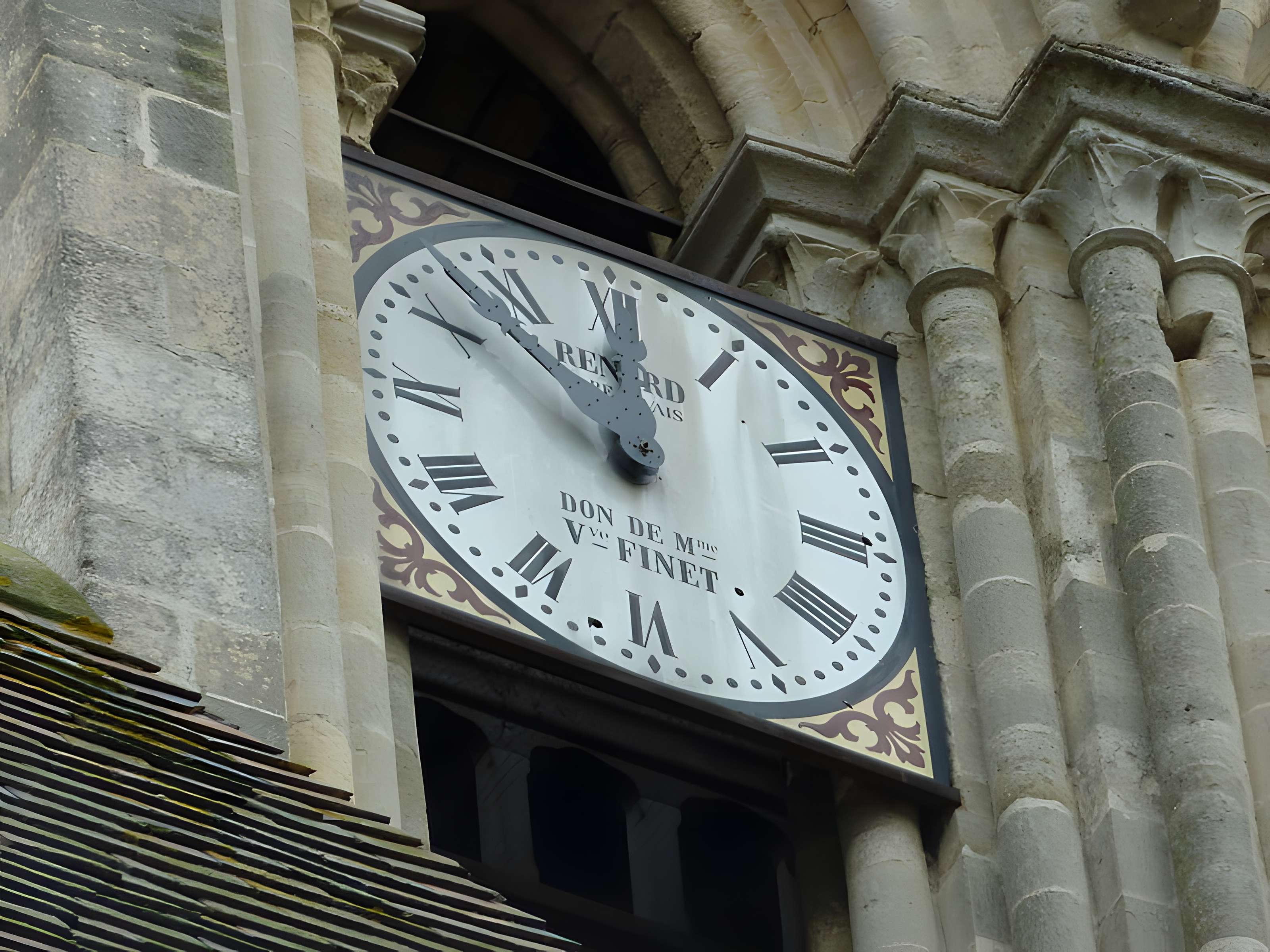 Église Notre-Dame et croix de Vétheuil