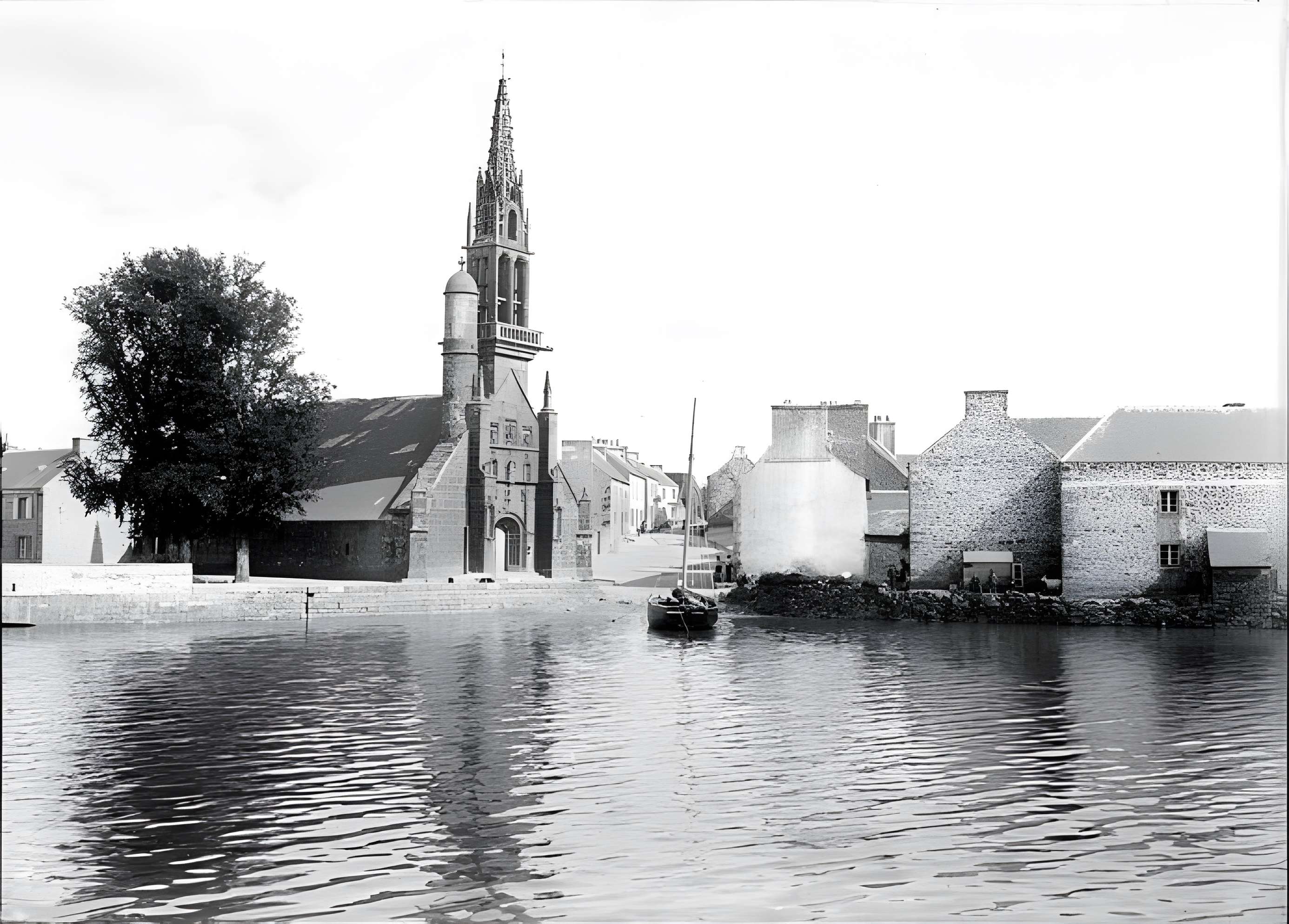 Église Notre-Dame-de-Bonne-Nouvelle d'Hôpital-Camfrout